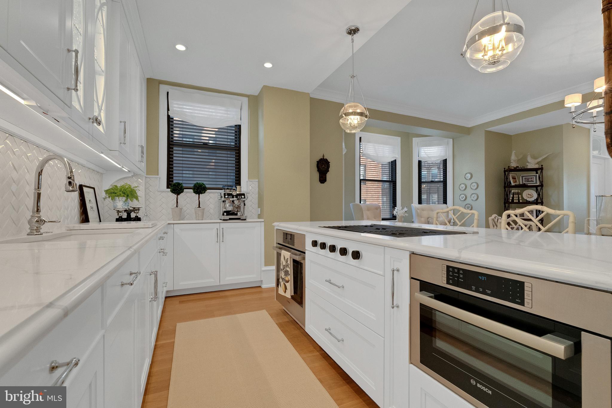 WASHINGTON SQ WEST - Residential