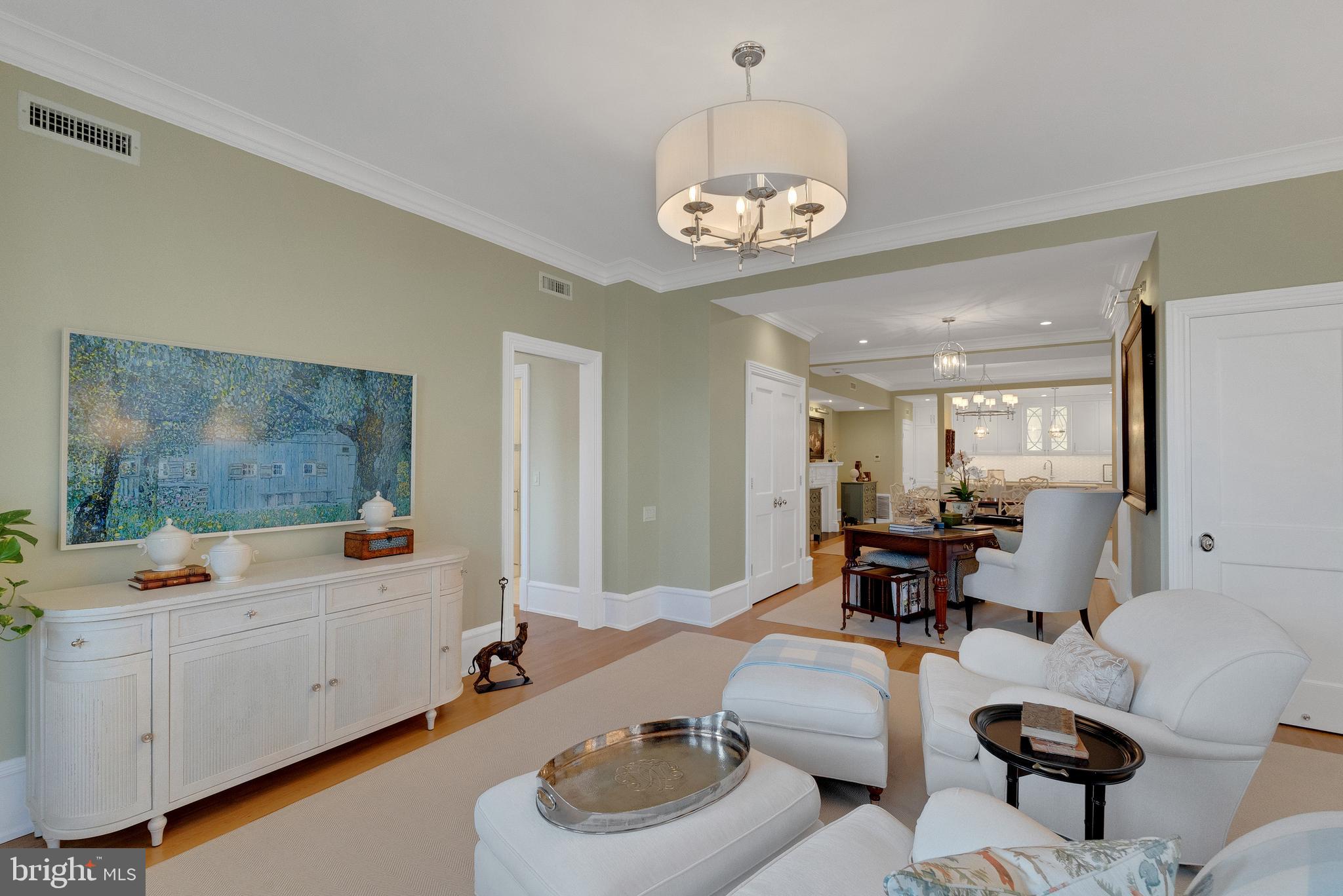 WASHINGTON SQ WEST - Residential