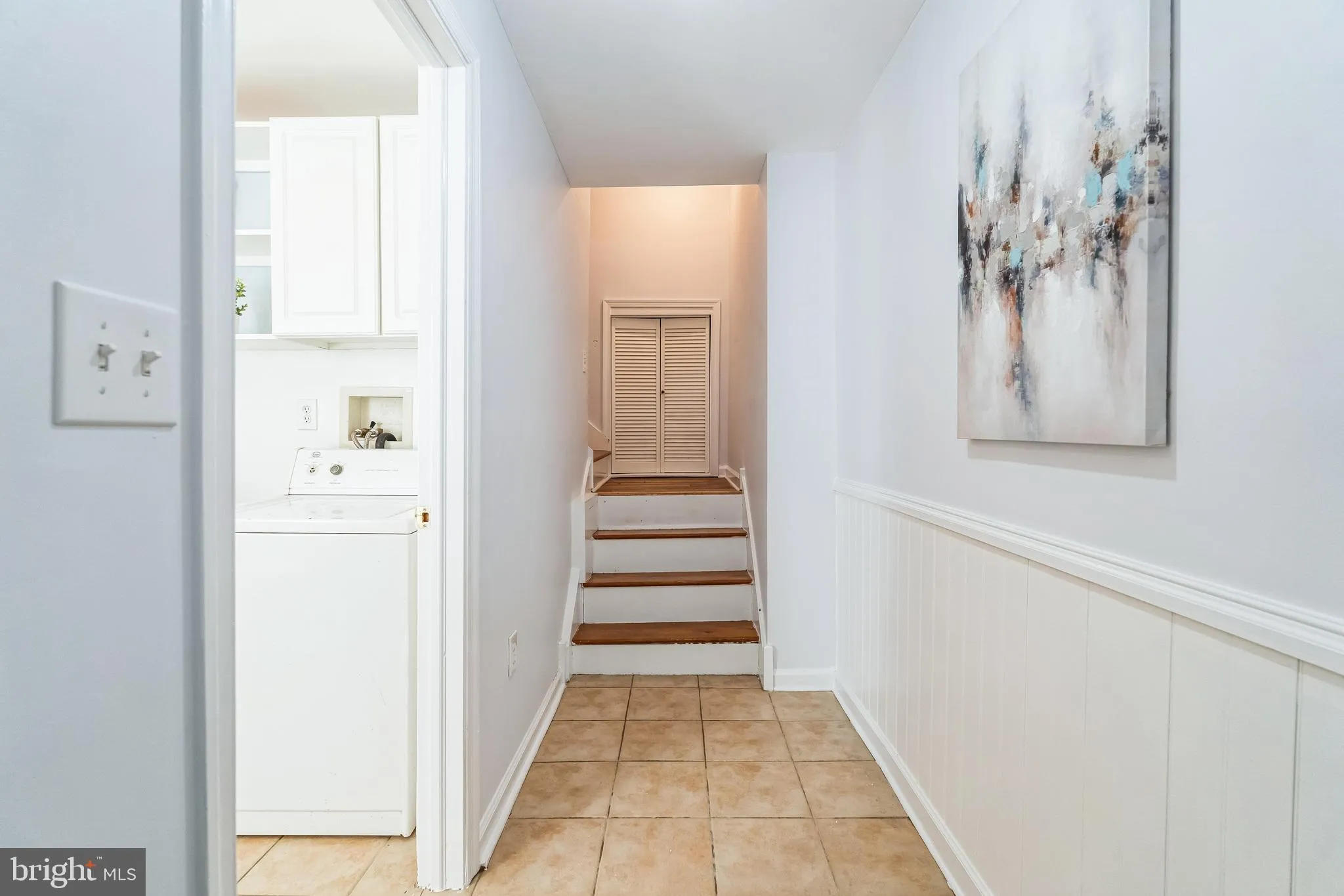 Philadelphia, Pennsylvania 19128, United States, 3 Bedrooms Bedrooms, ,2 BathroomsBathrooms,Residential,Contingent,2095