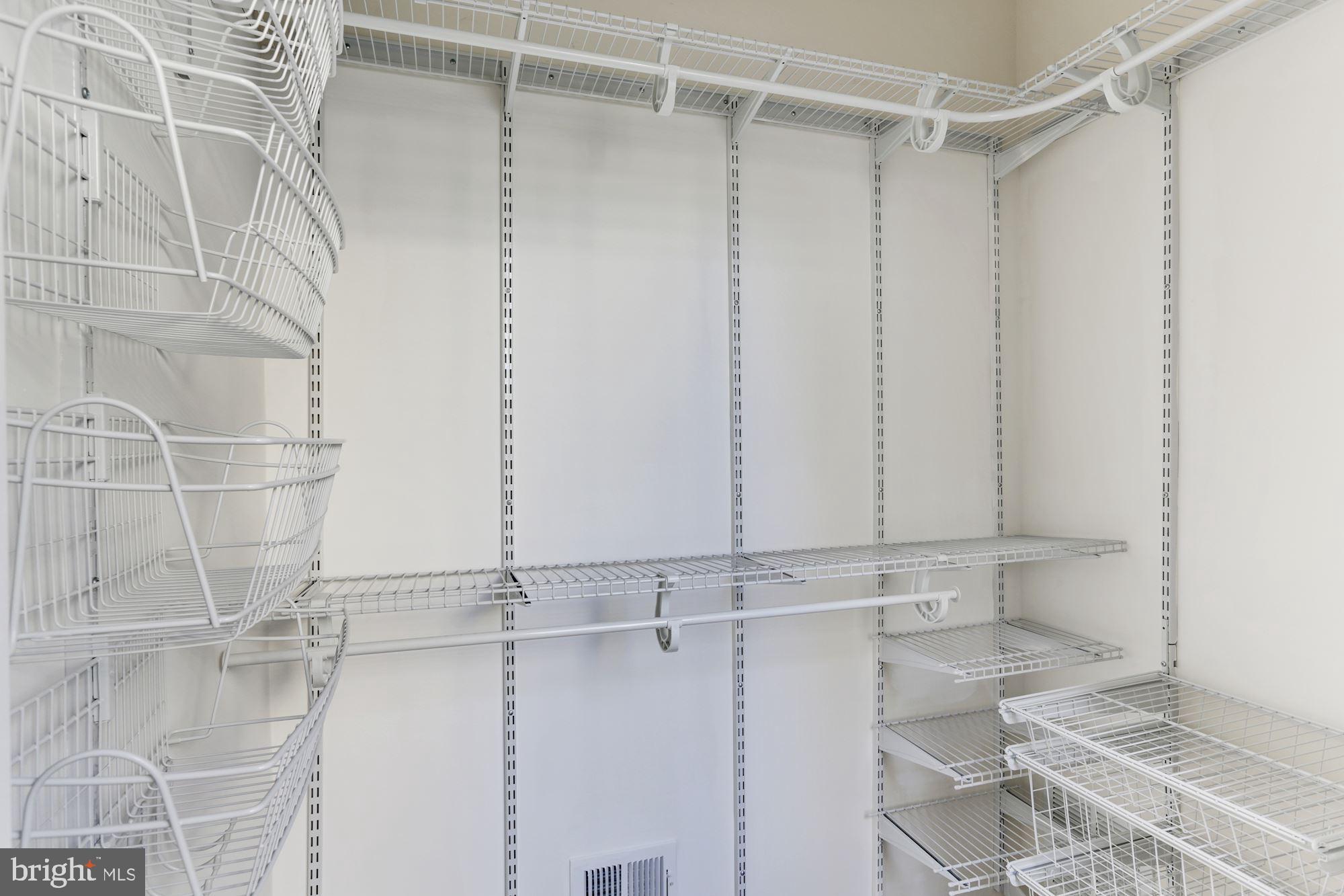 MERCER PARK CONDOMINIUM - Residential Lease