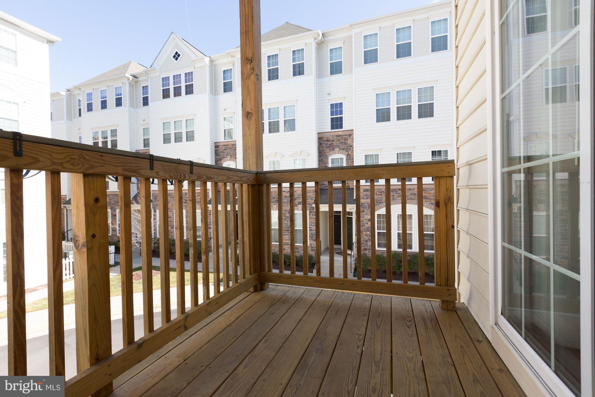 MERCER PARK CONDOMINIUM - Residential Lease