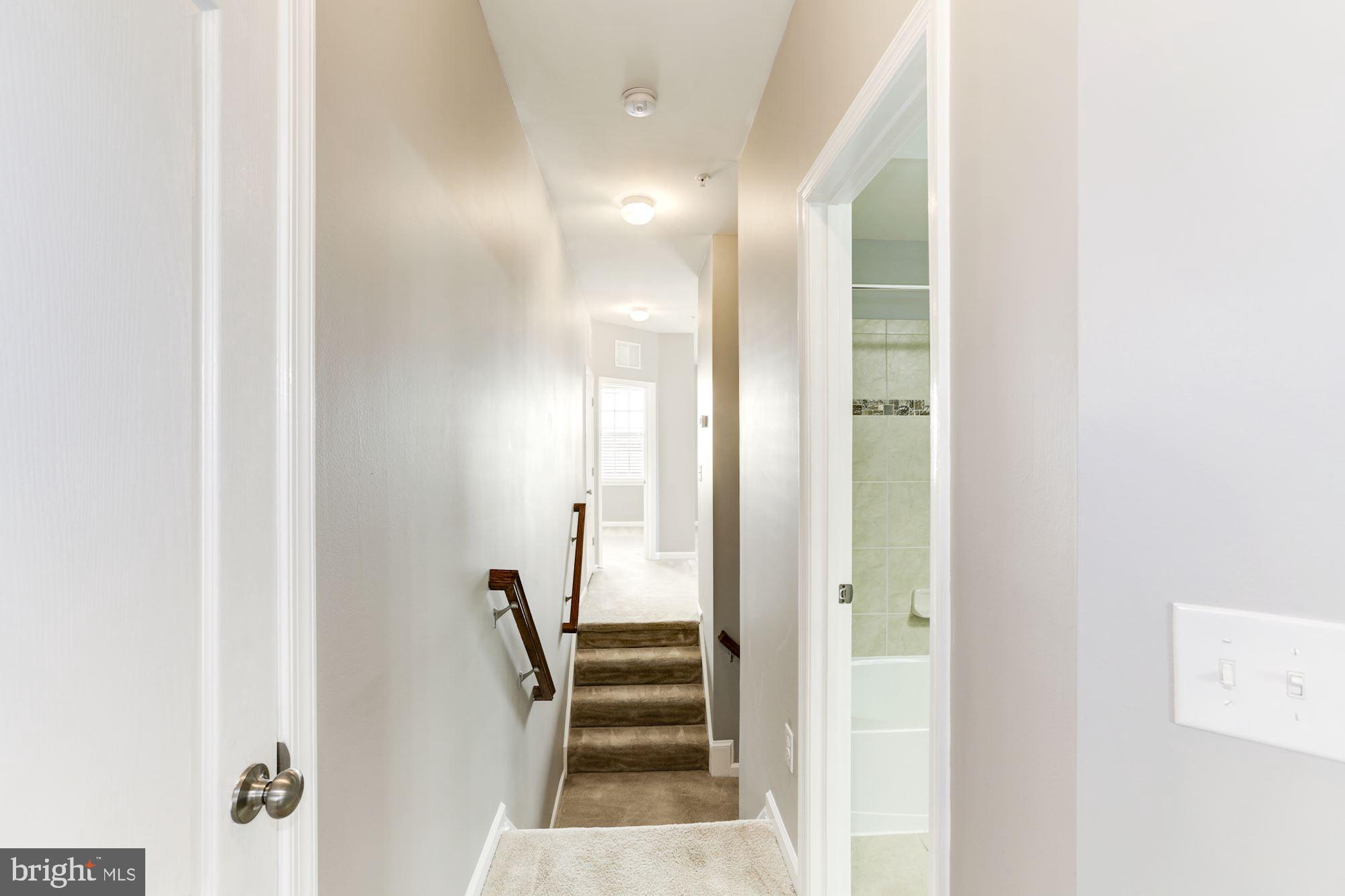 MERCER PARK CONDOMINIUM - Residential Lease