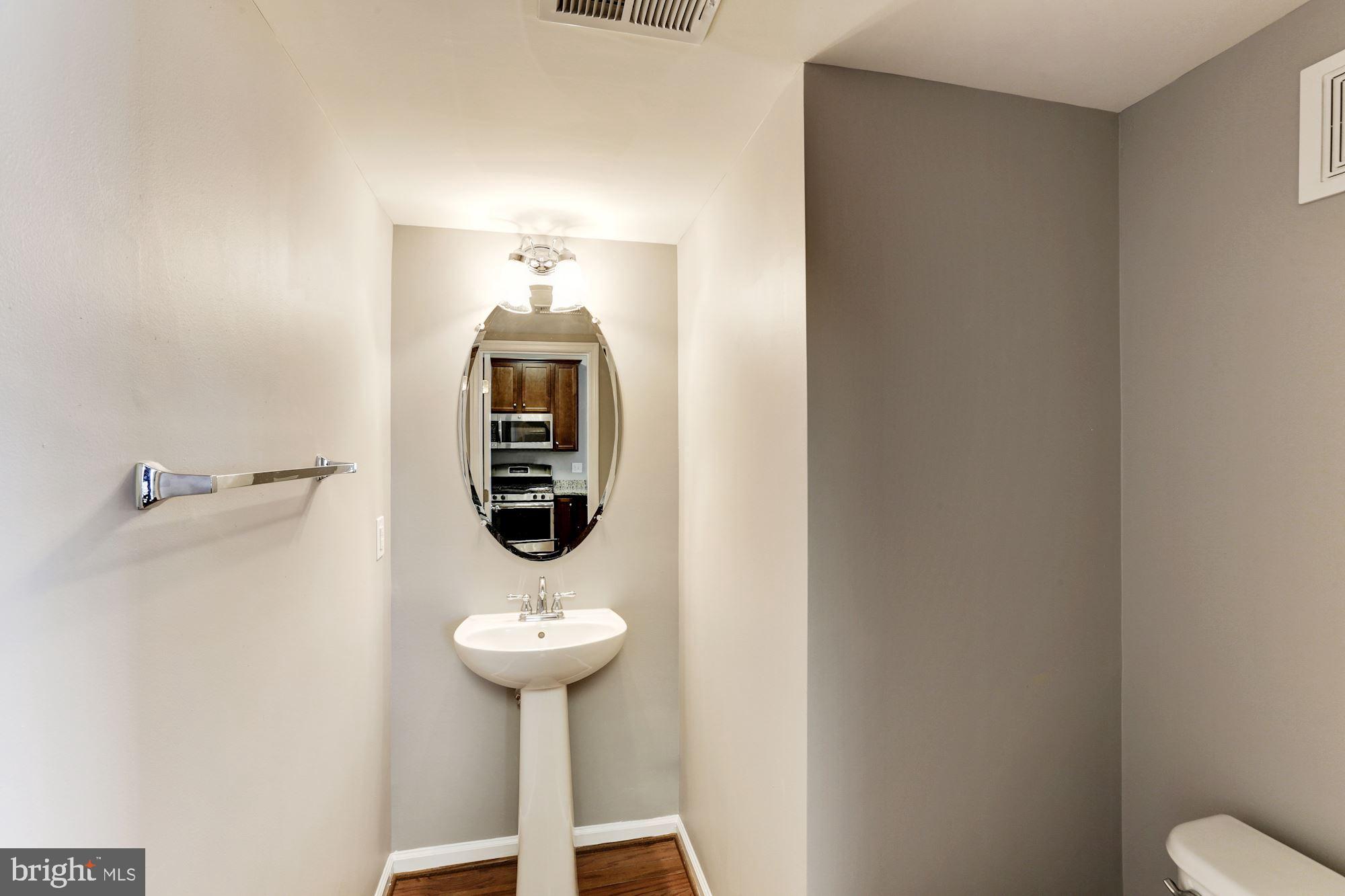 MERCER PARK CONDOMINIUM - Residential Lease