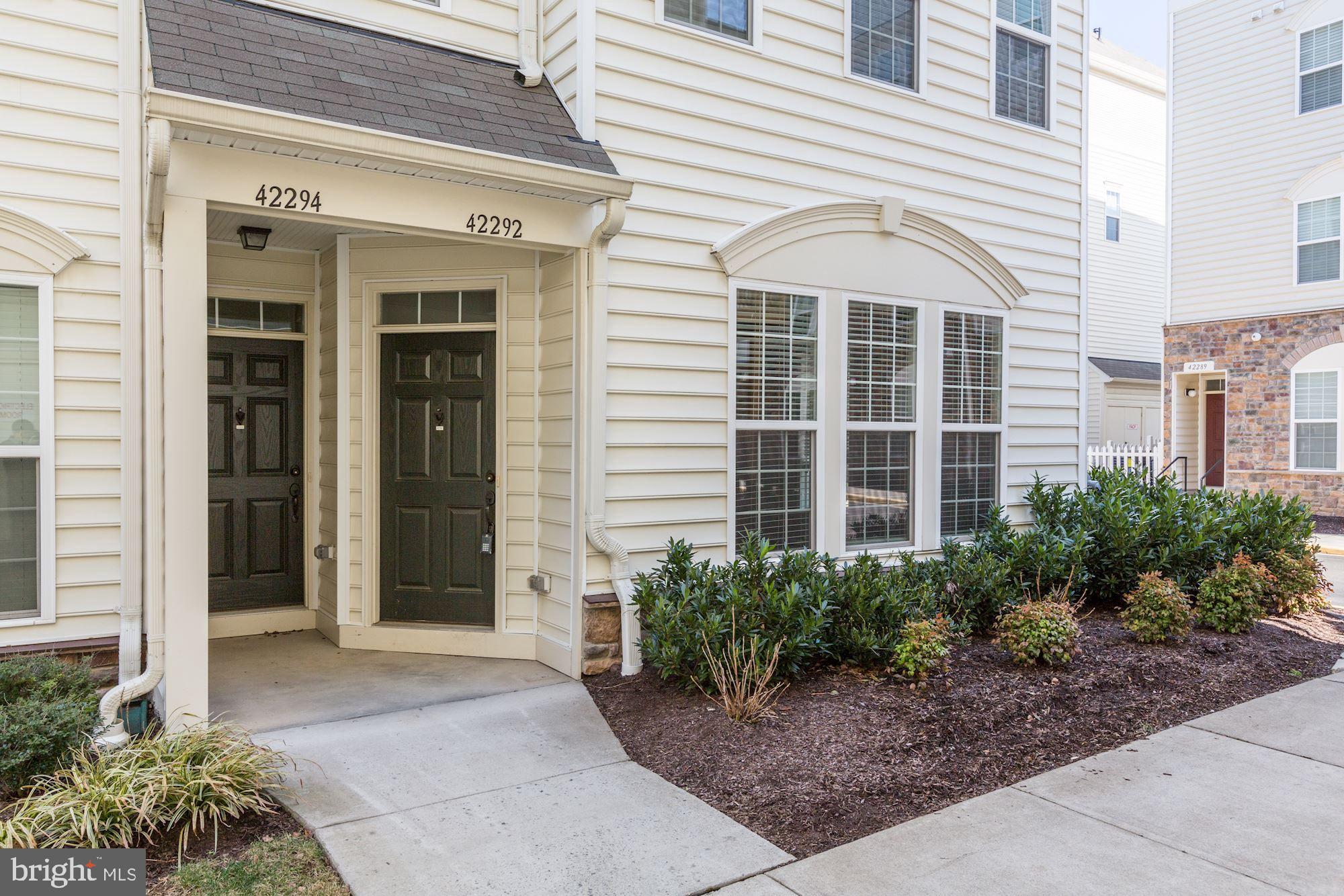 MERCER PARK CONDOMINIUM - Residential Lease