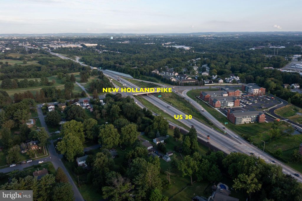 Photo of 1354 Country Club Drive, LANCASTER, PA 17601 (MLS # PALA2073400)