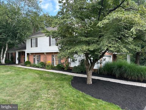 Photo of 1354 Country Club Drive, LANCASTER, PA 17601 (MLS # PALA2073400)