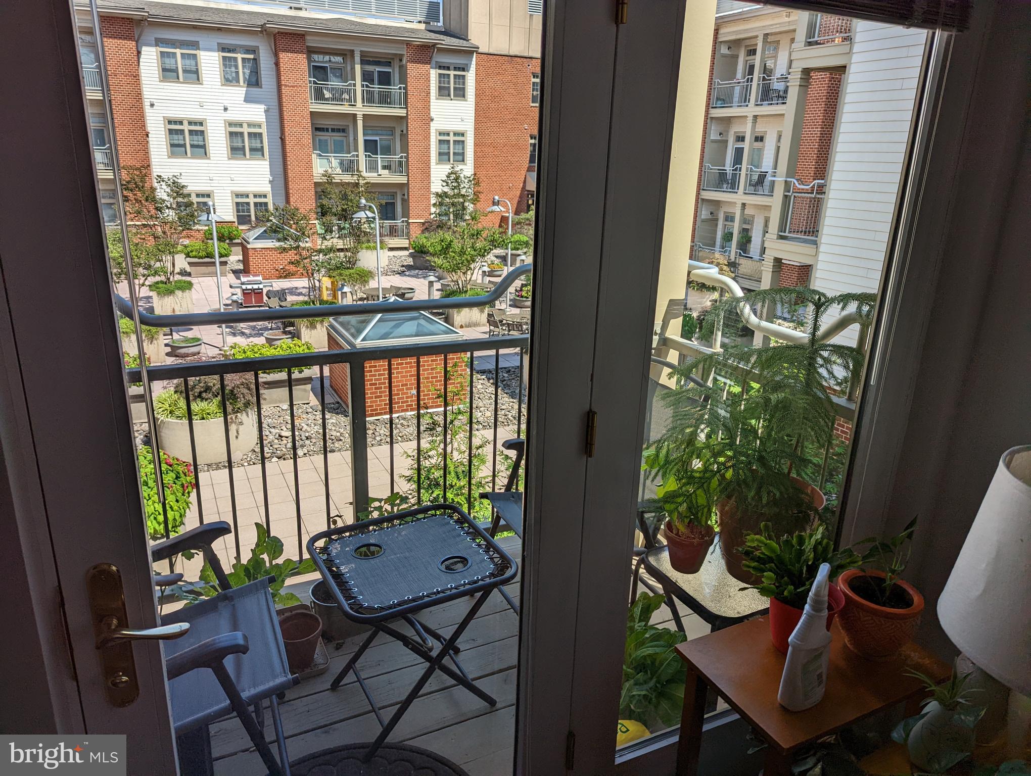 OLD TOWN ALEXANDRIA - Residential Lease