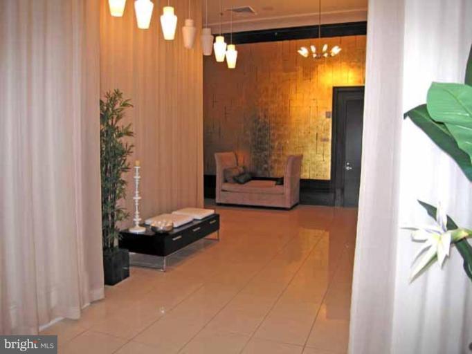 OLD TOWN ALEXANDRIA - Residential Lease