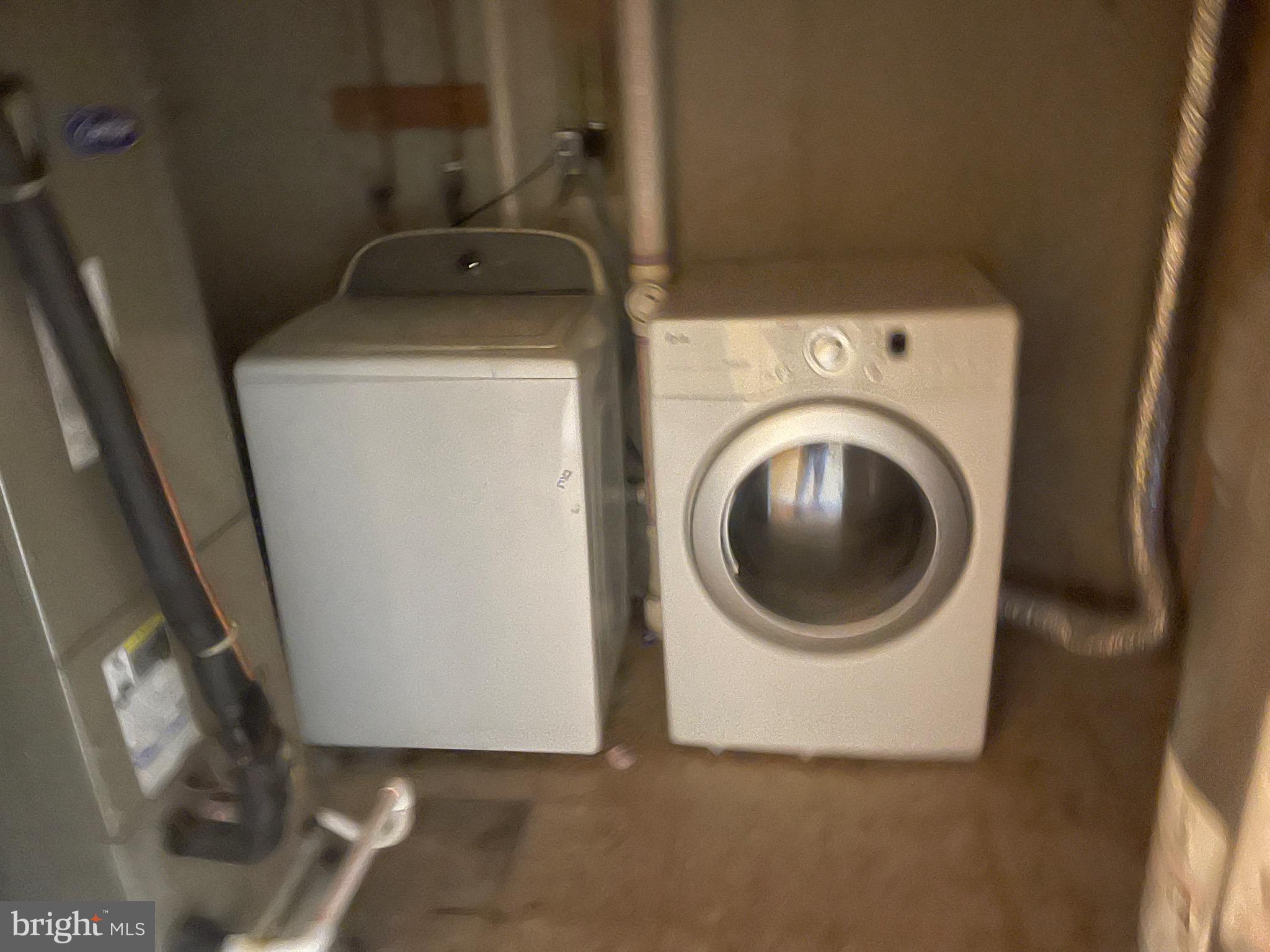 3034 SHEPPERTON TERRACE