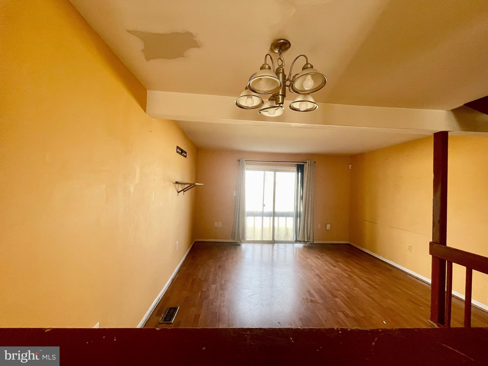 FAIRLAND - Residential