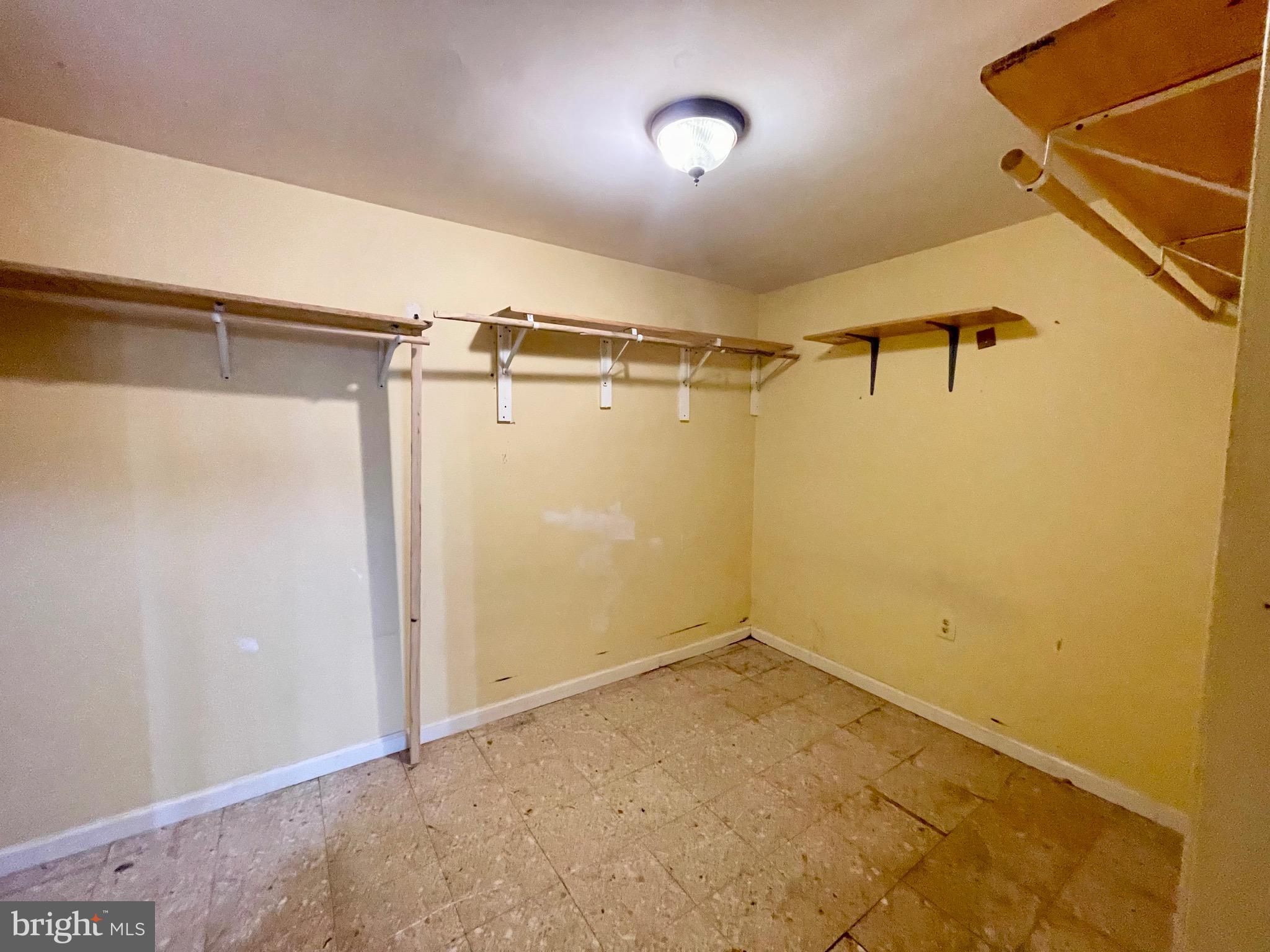 FAIRLAND - Residential