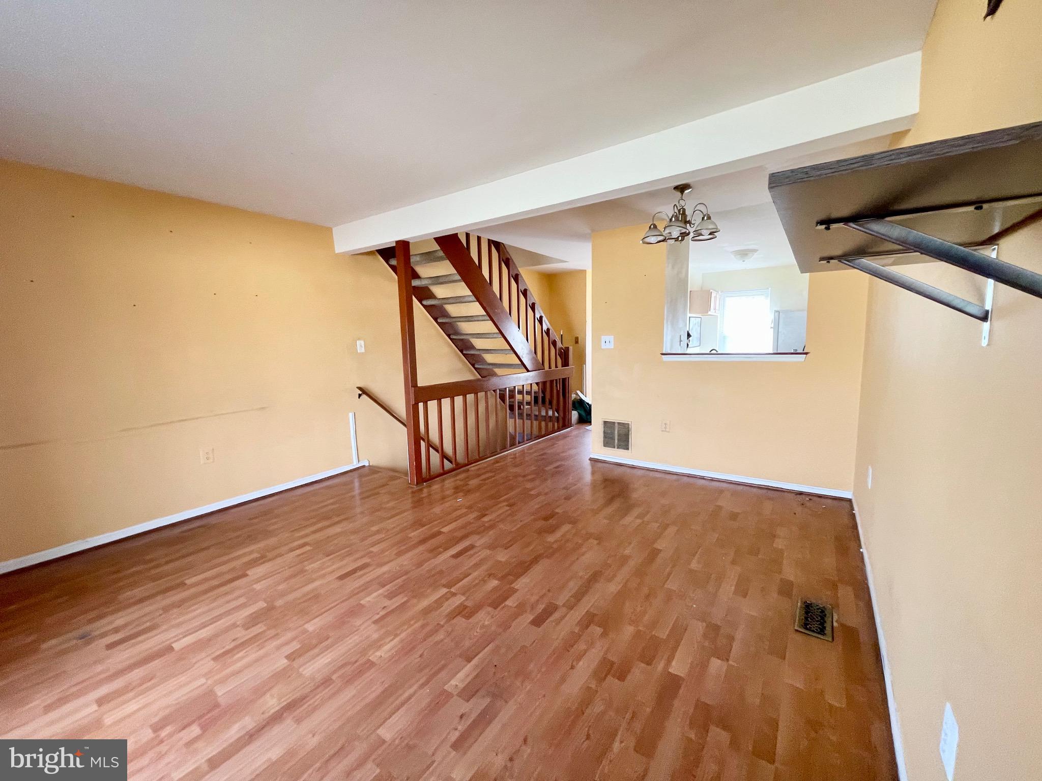 FAIRLAND - Residential