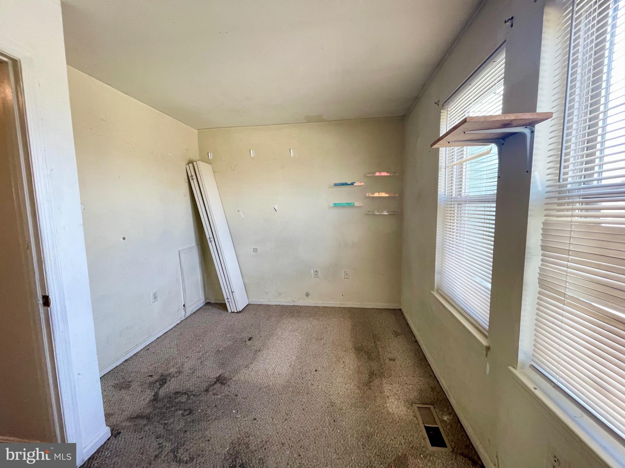 FAIRLAND - Residential