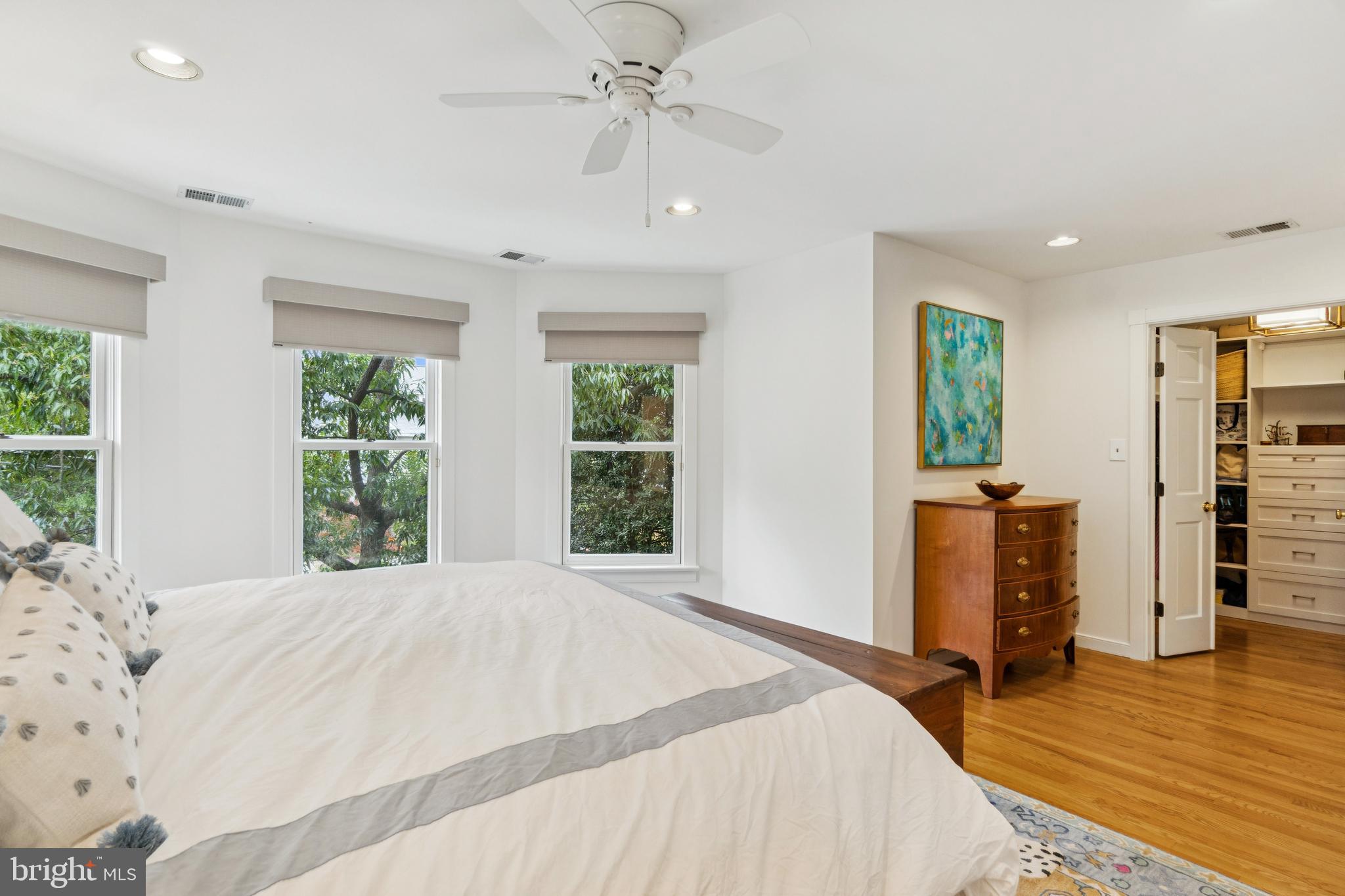 CHEVY CHASE - Residential