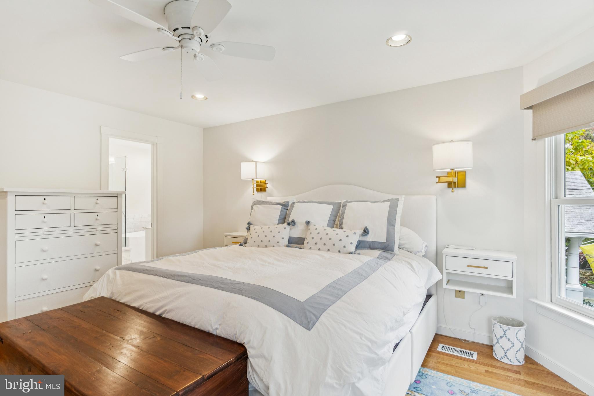 CHEVY CHASE - Residential