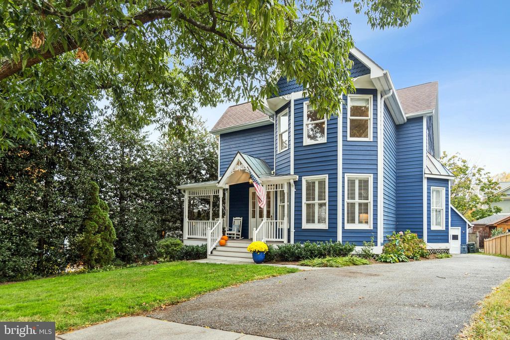 Photo of 4406 Stanford Street, CHEVY CHASE, MD 20815 (MLS # MDMC2206154)