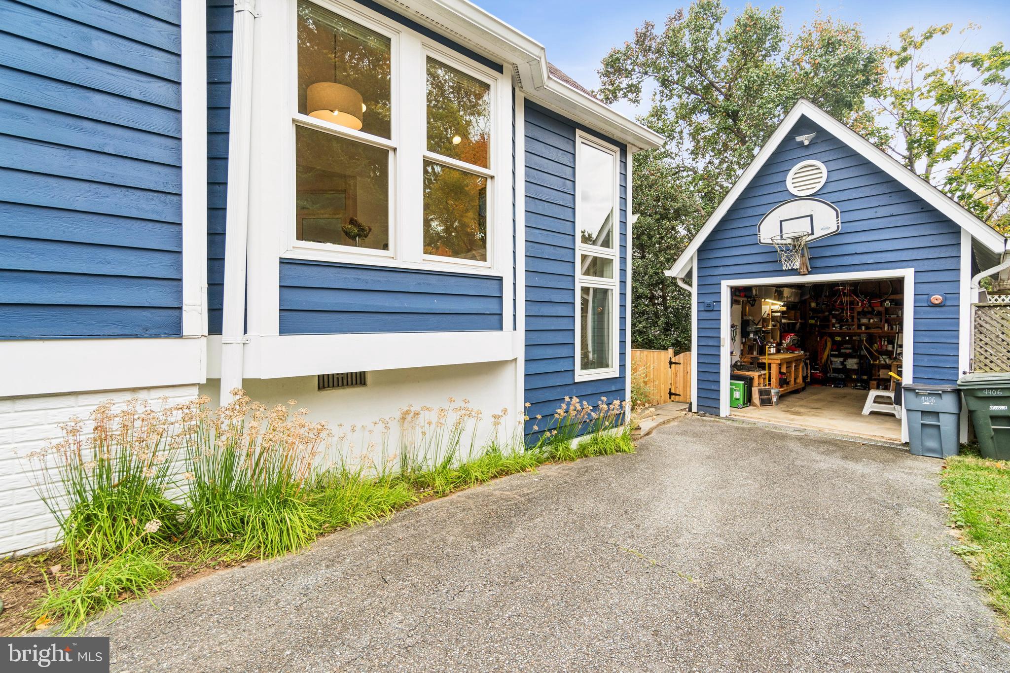 CHEVY CHASE - Residential