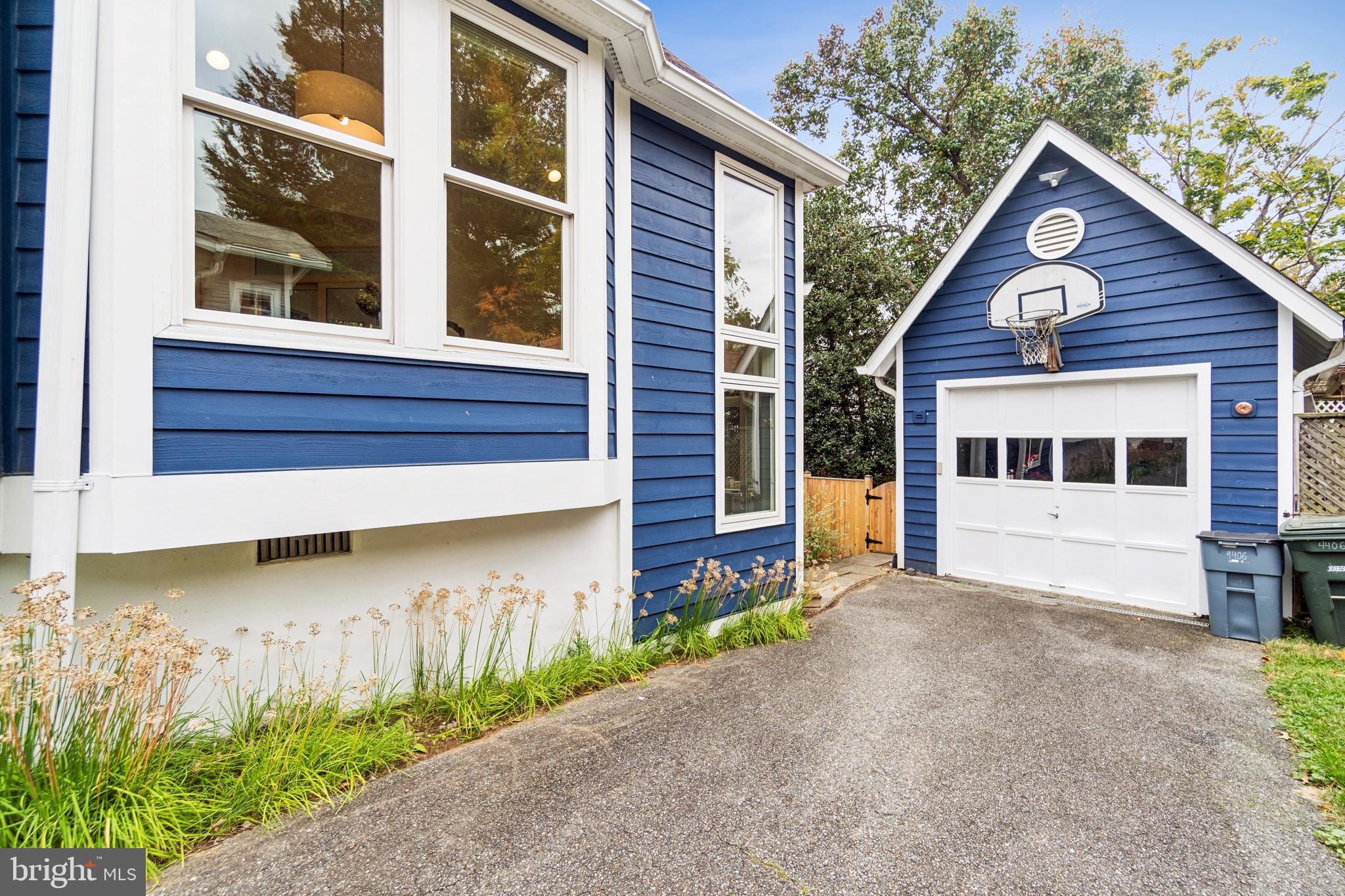 CHEVY CHASE - Residential