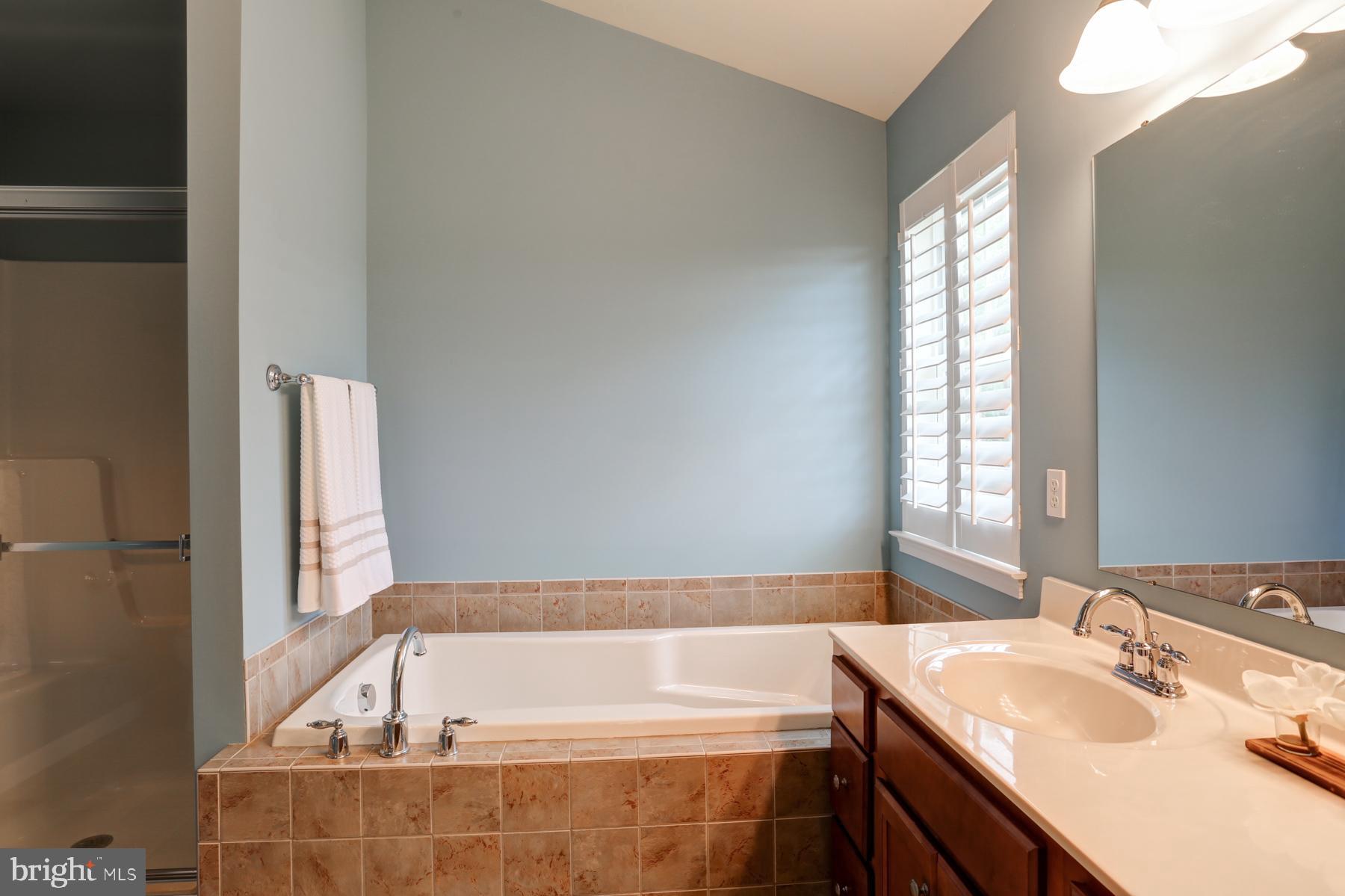 ARBOR GREENE - Residential