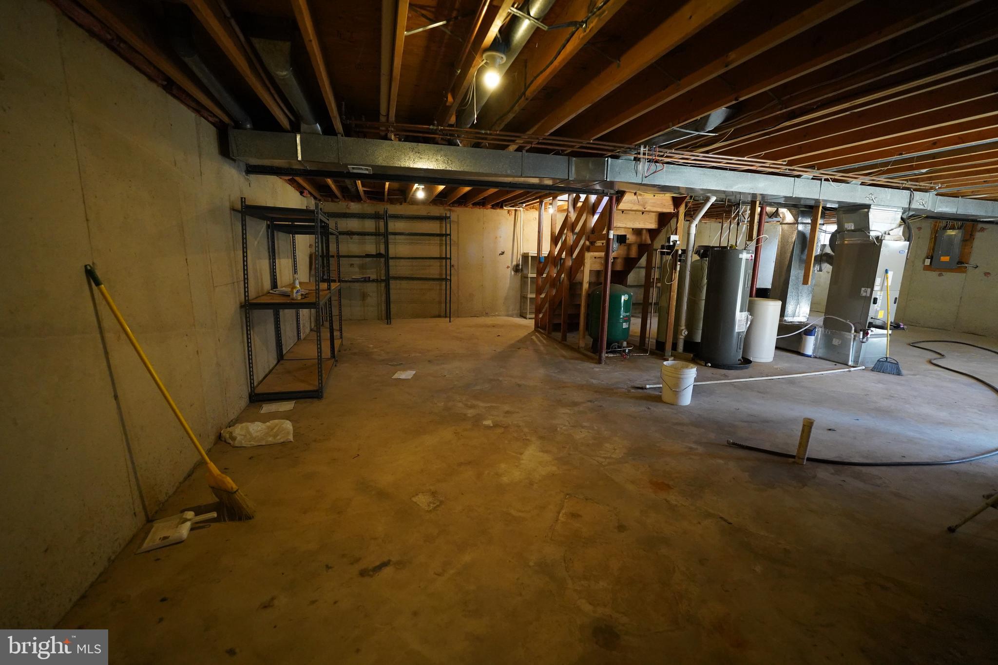 RIVERVIEW ESTATES - Residential