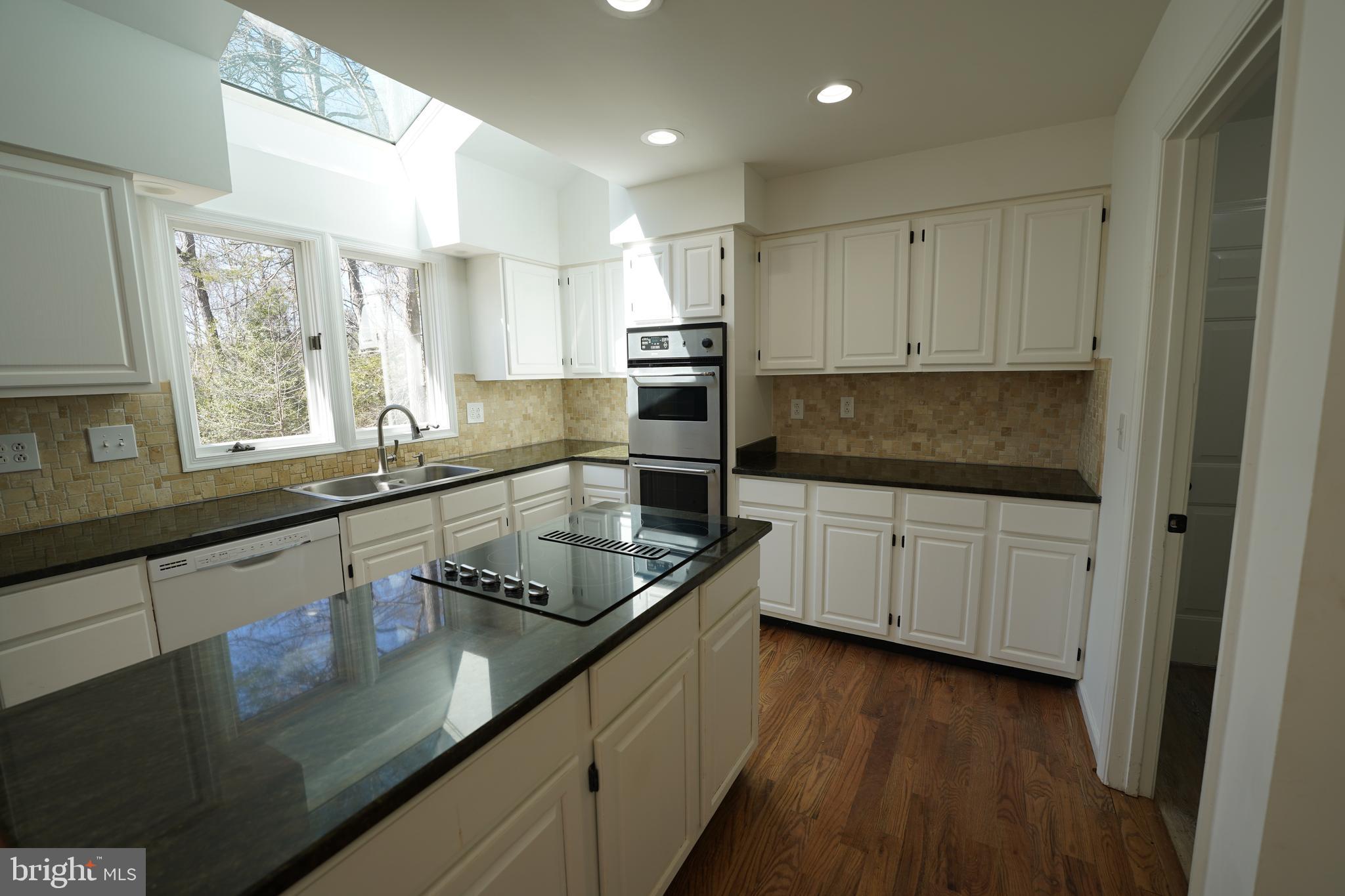 RIVERVIEW ESTATES - Residential