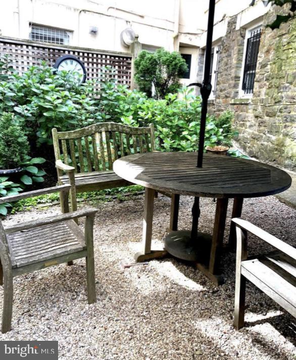 GUILFORD - Residential Lease