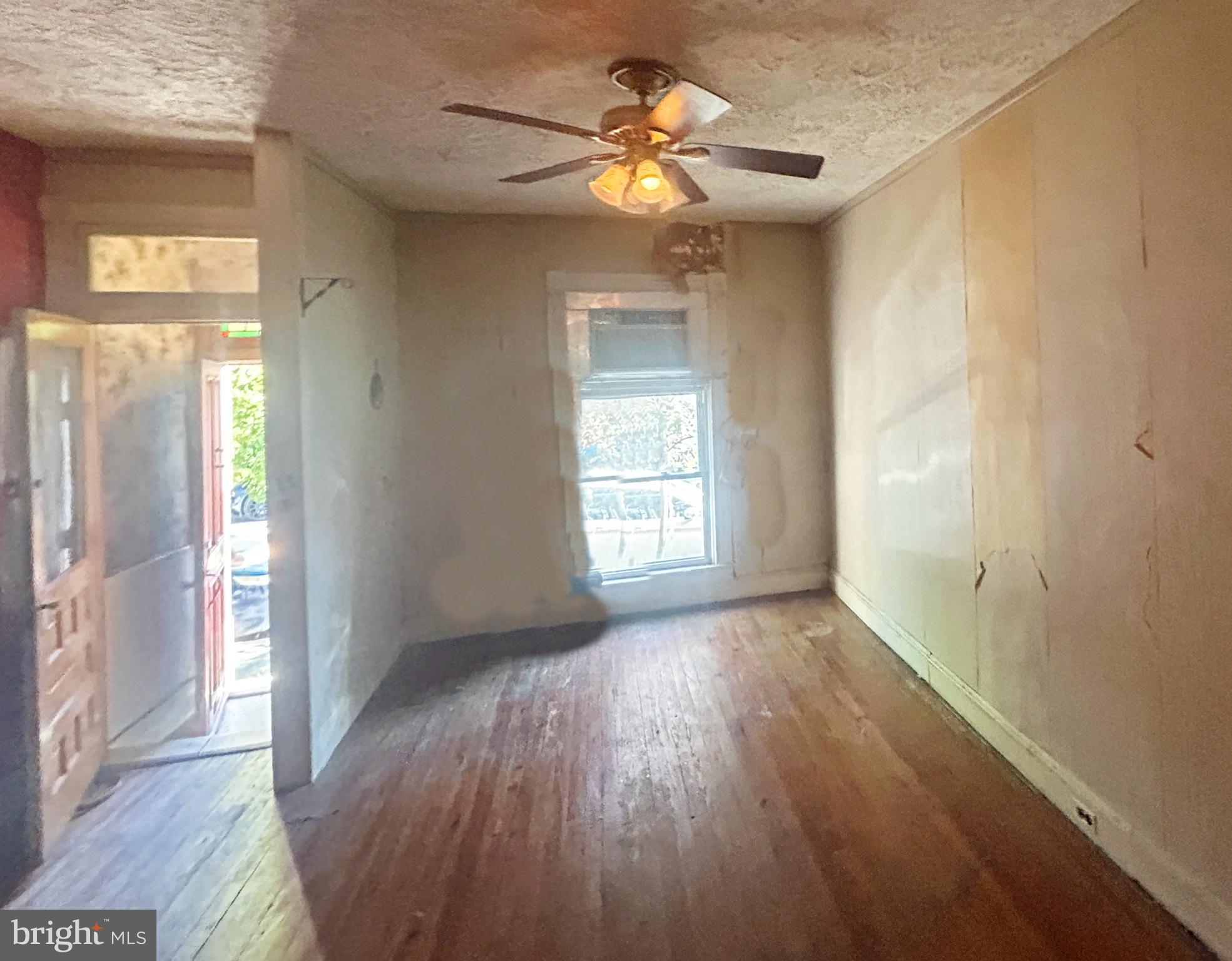 3407 ESTHER PLACE