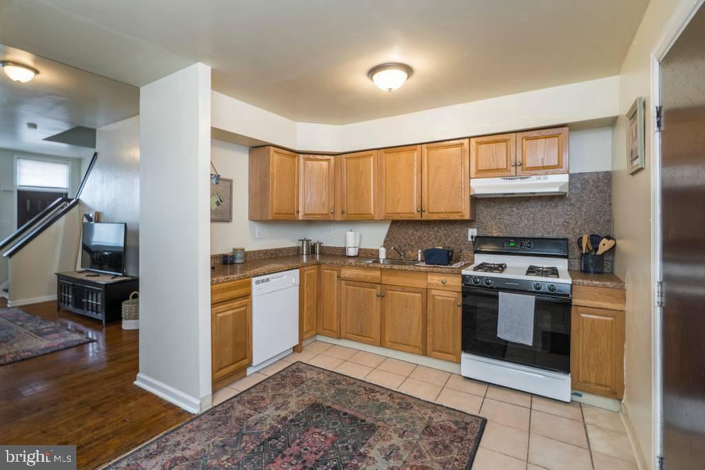 NORTH CENTRAL - Residential Lease