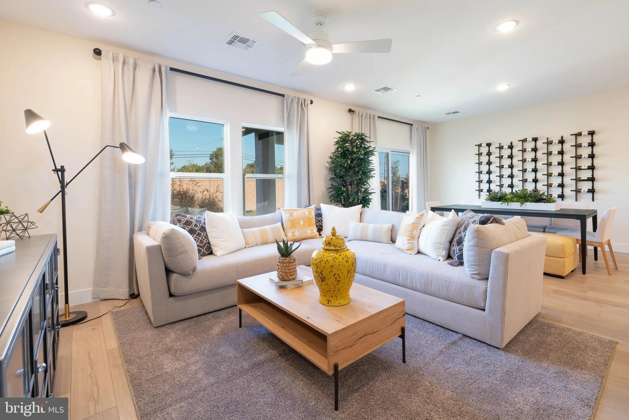 HUNTWELL WEST - Residential