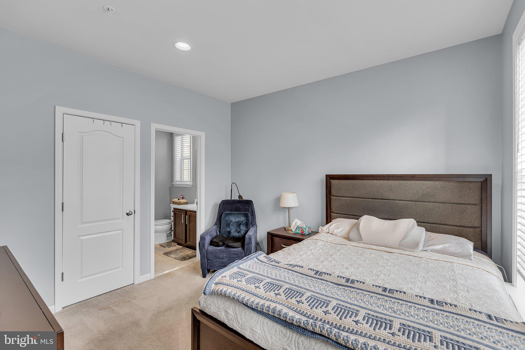 GLENN DALE CROSSING - Residential Lease