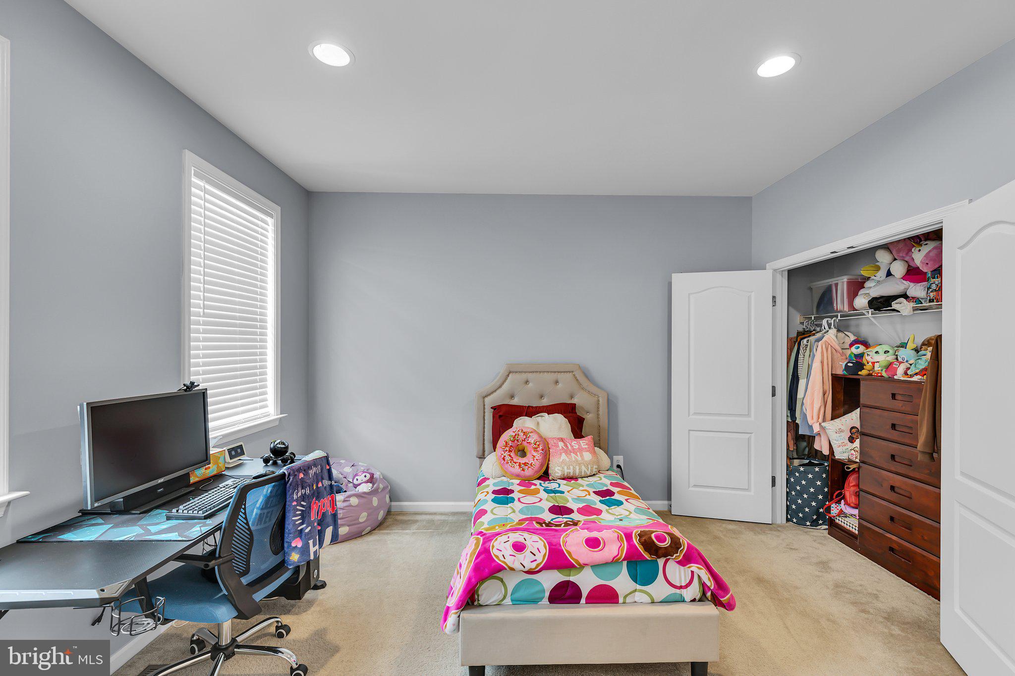 GLENN DALE CROSSING - Residential Lease