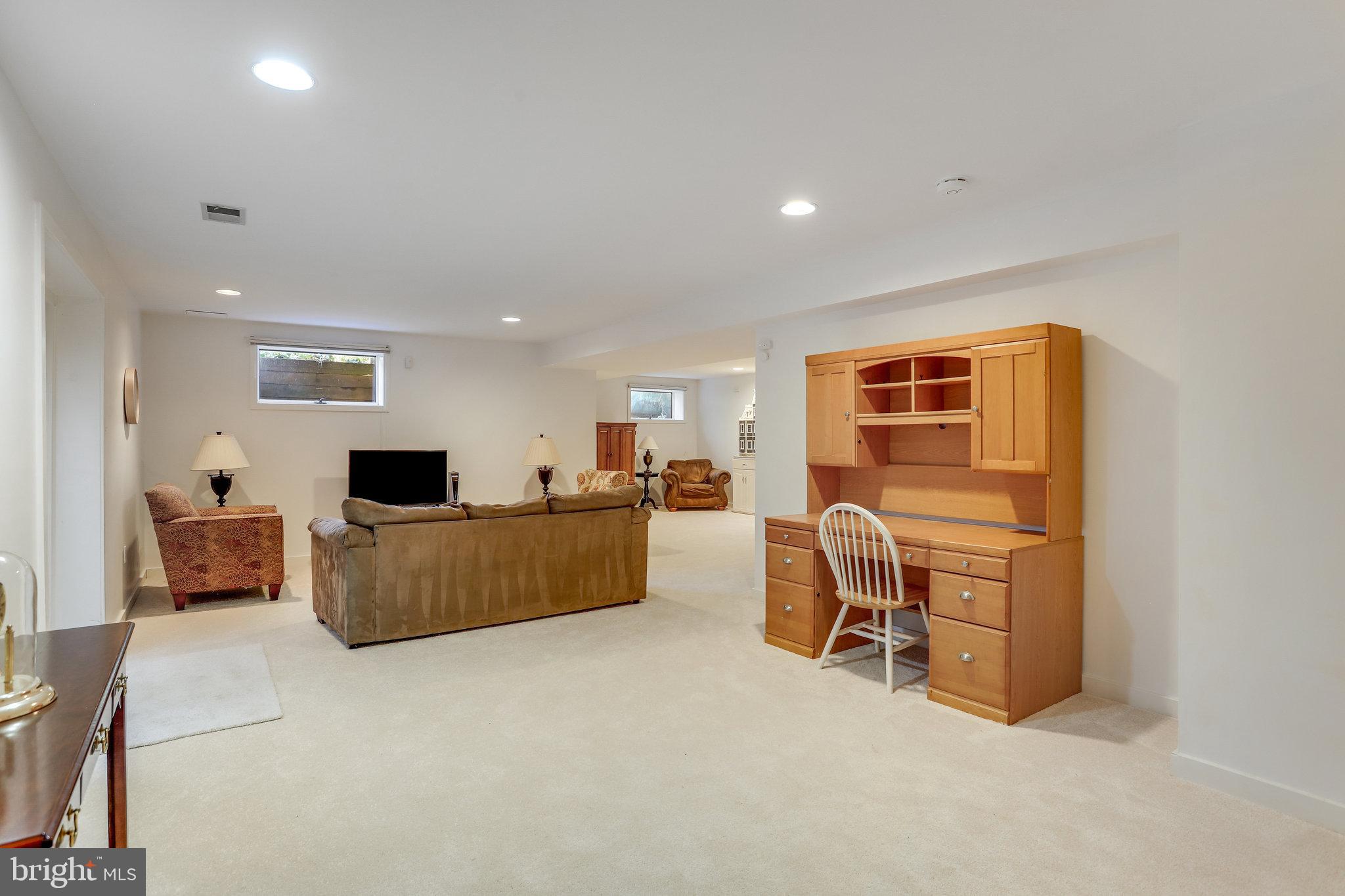 GEORGETOWN MANOR ESTATES - Residential