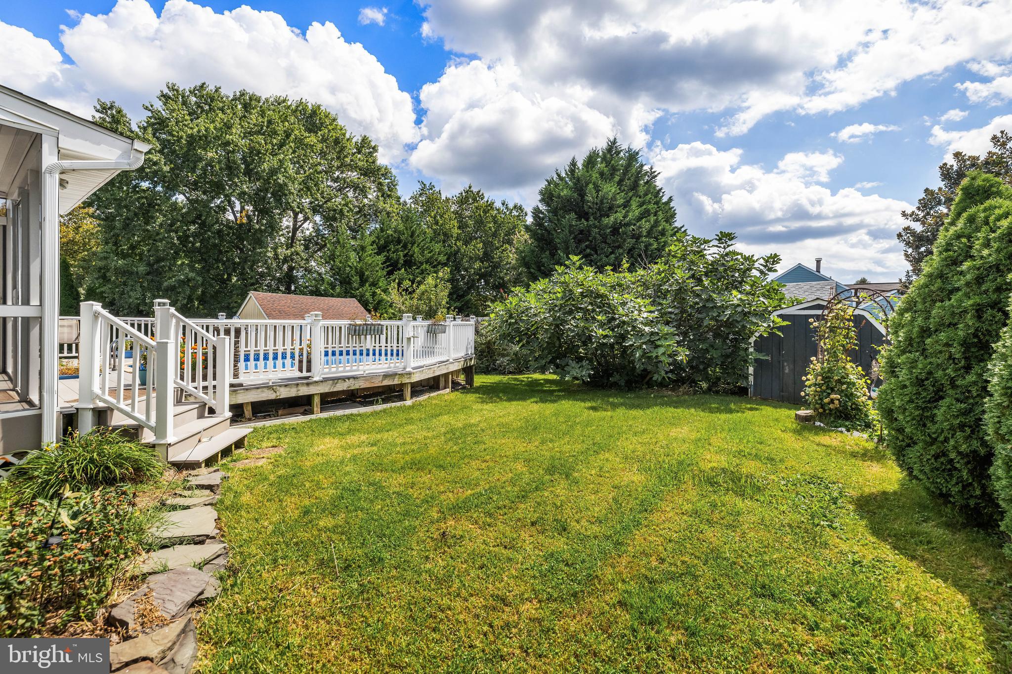 LAUREL VALLEY - Residential