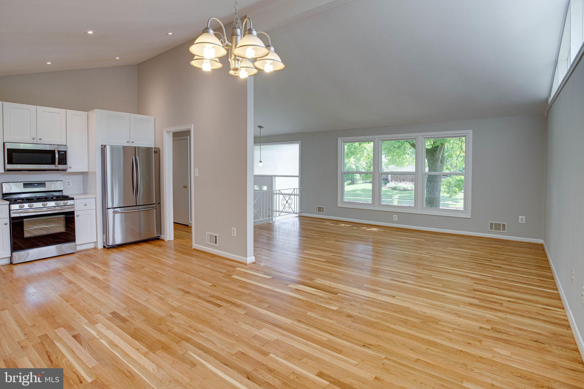 KINGS PARK WEST - Residential Lease