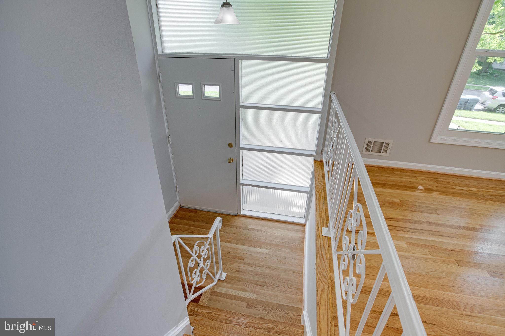 KINGS PARK WEST - Residential Lease