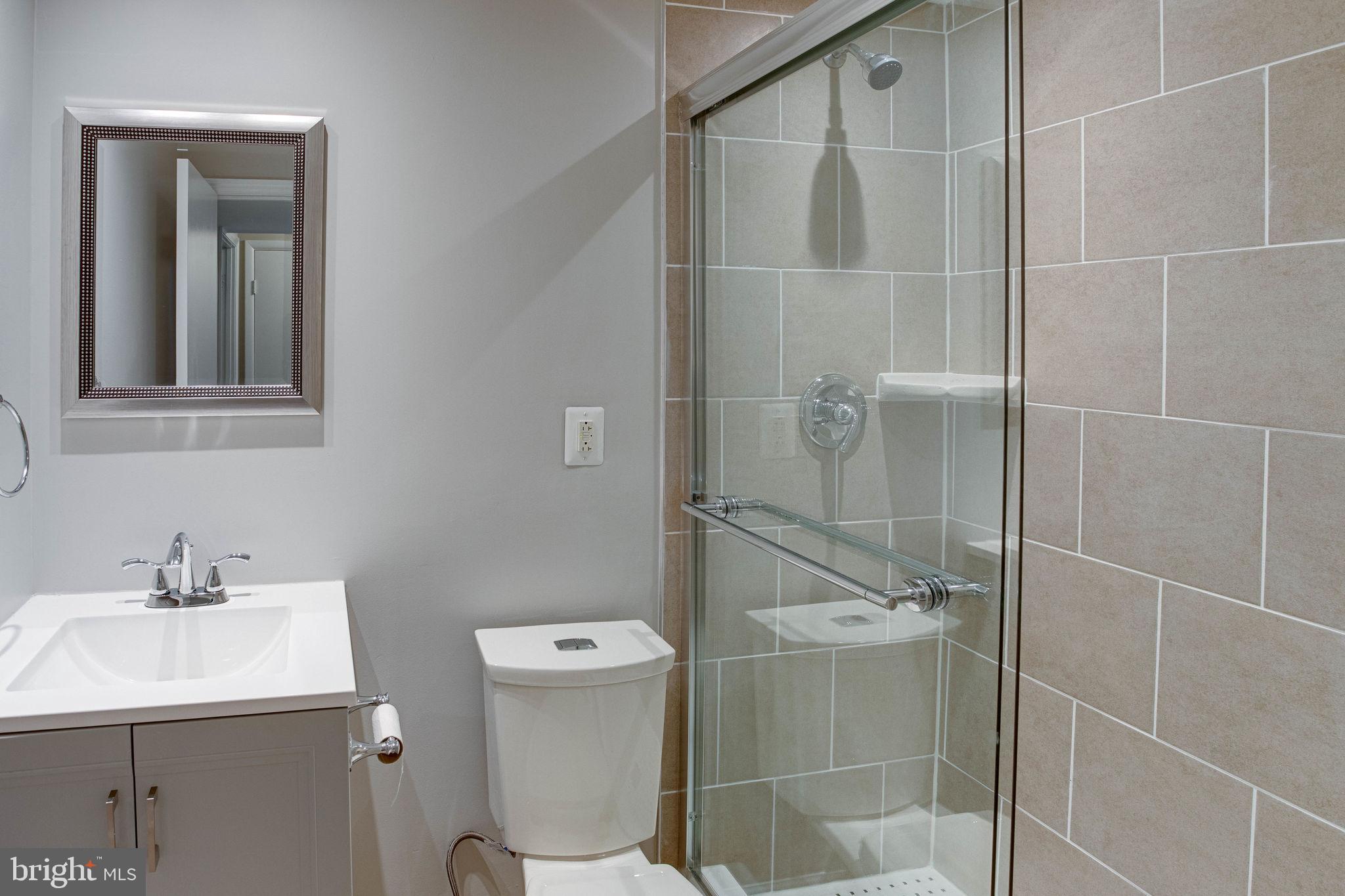 KINGS PARK WEST - Residential Lease