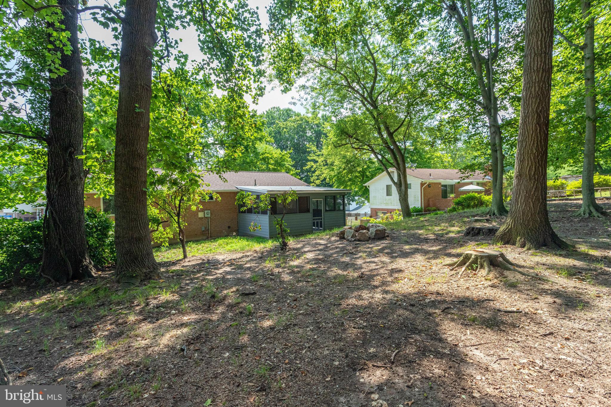 KINGS PARK WEST - Residential Lease