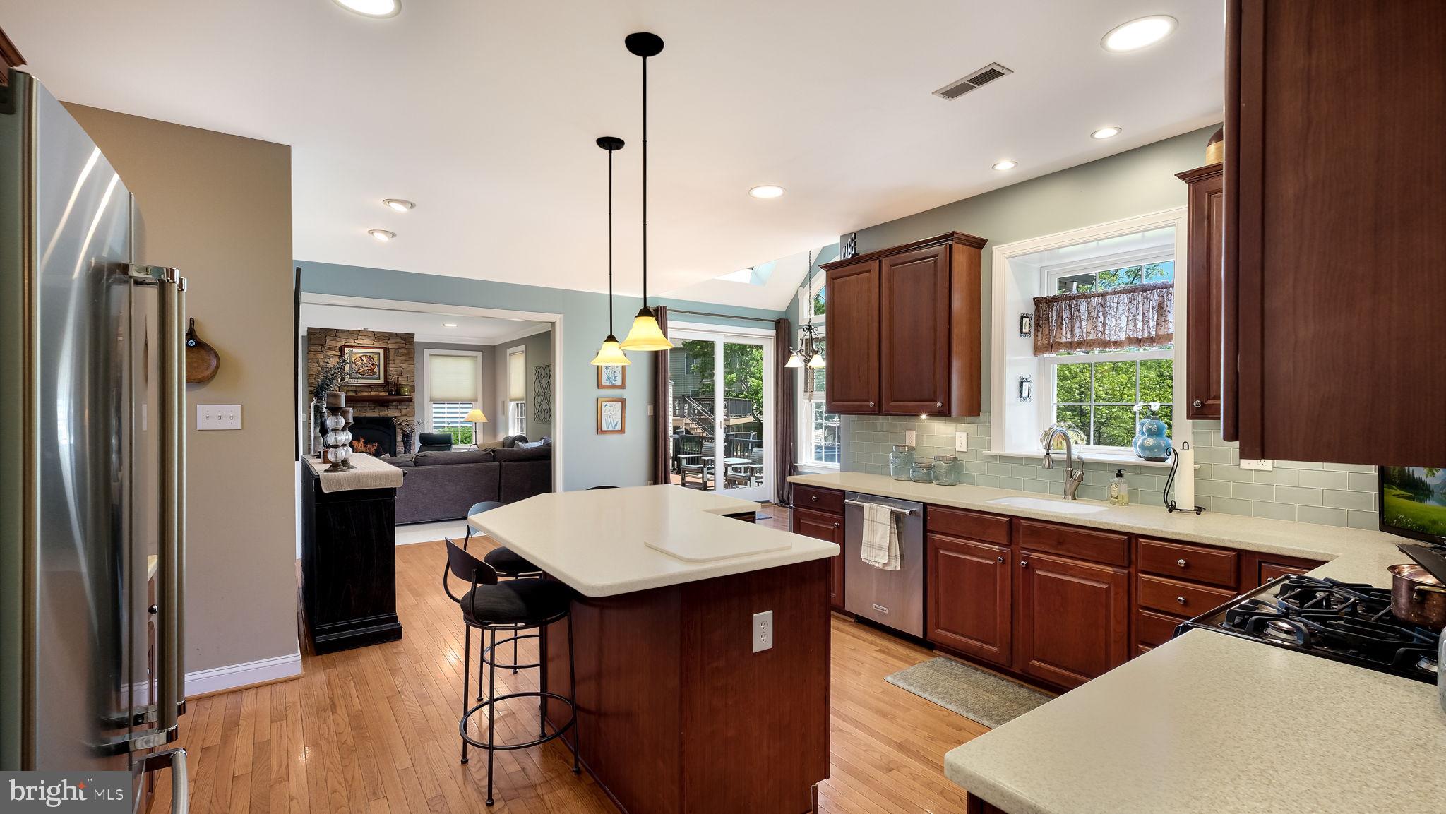 SUNNYBROOK - Residential
