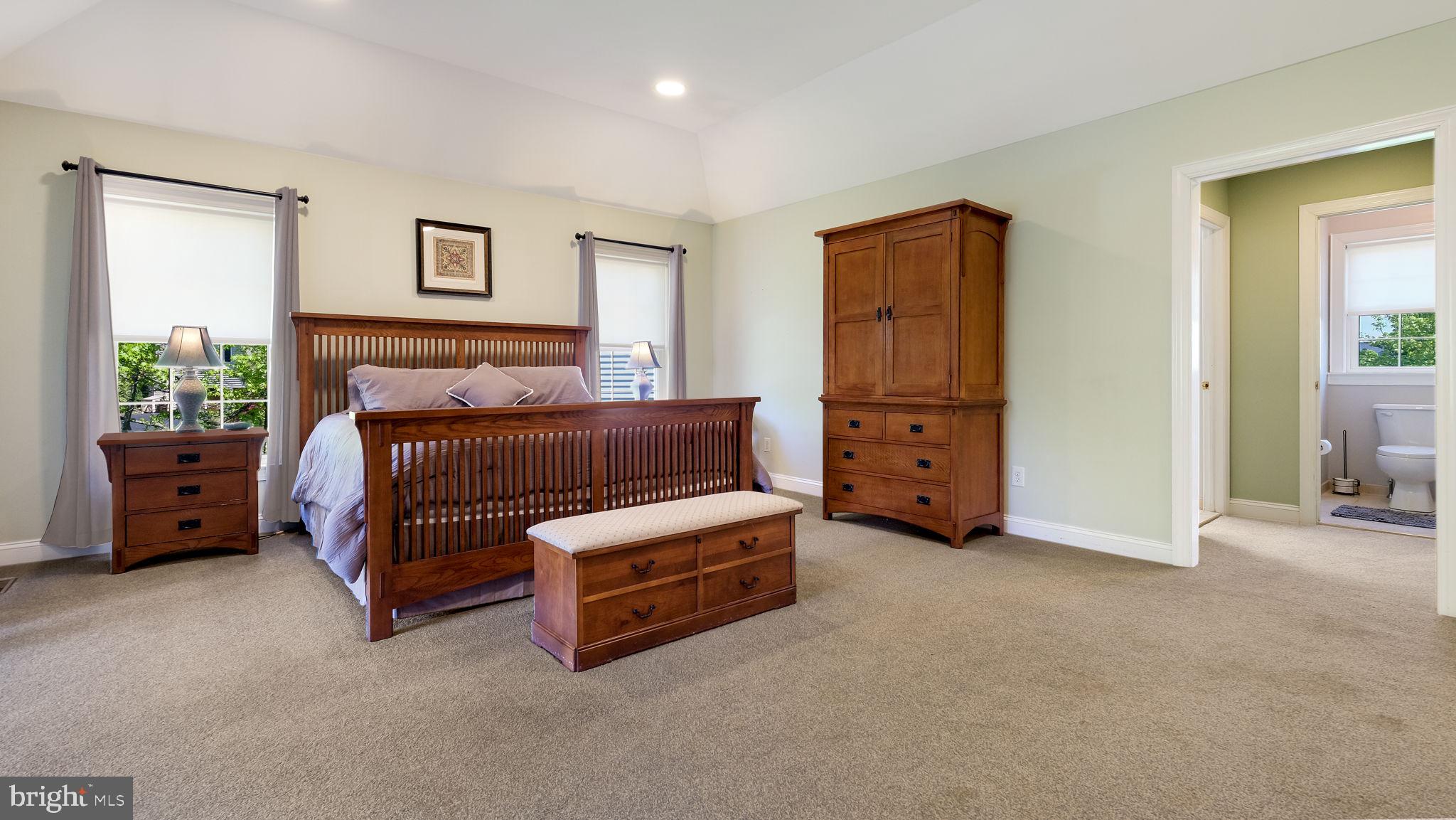 SUNNYBROOK - Residential