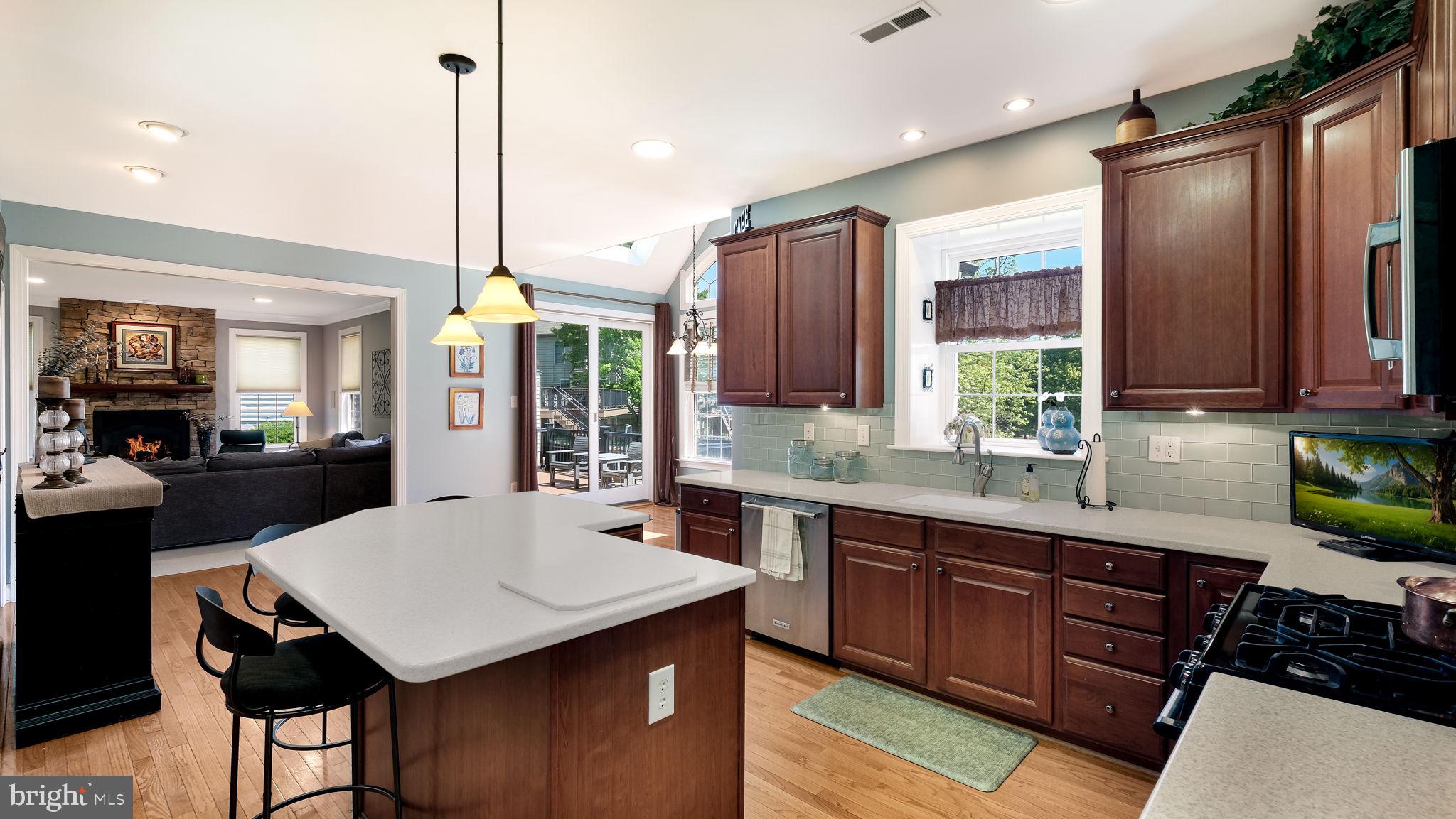 SUNNYBROOK - Residential