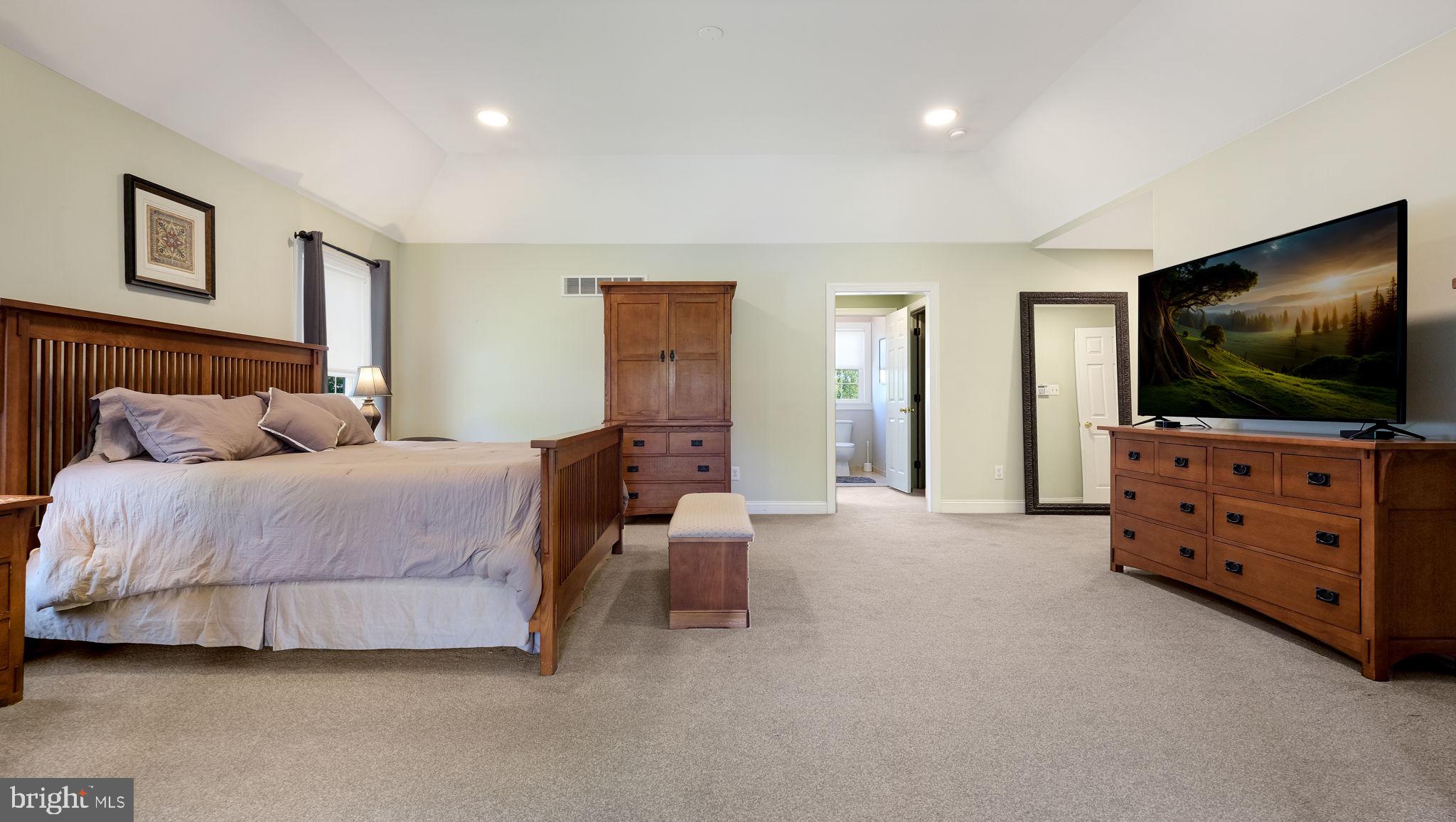 SUNNYBROOK - Residential
