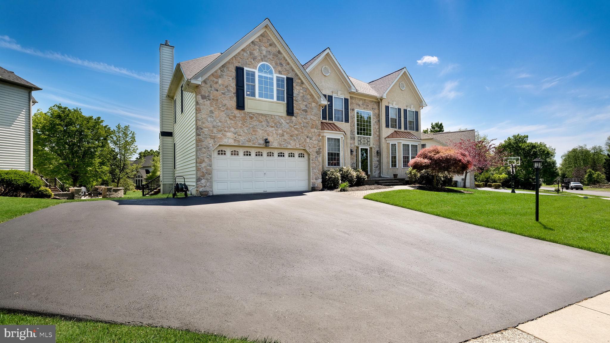 SUNNYBROOK - Residential