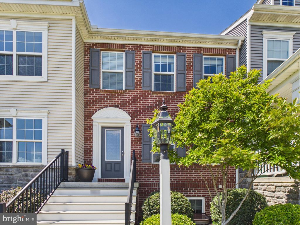 Photo of 903 Danesfield Lane, LANCASTER, PA 17601 (MLS # PALA2087184)