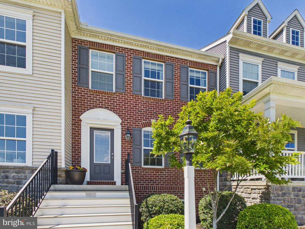 Photo of 903 Danesfield Lane, LANCASTER, PA 17601 (MLS # PALA2087184)