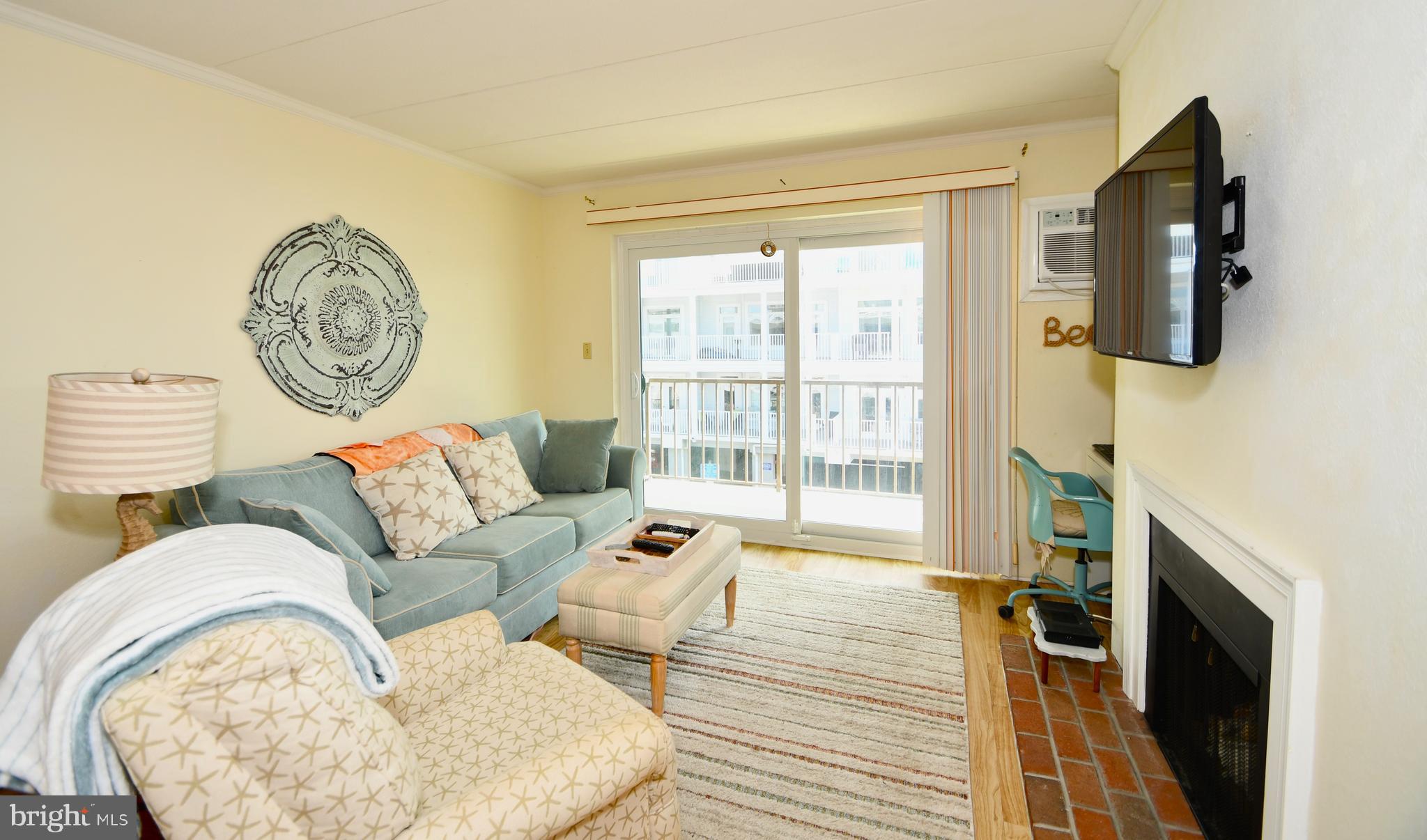 6 87TH STREET 305
