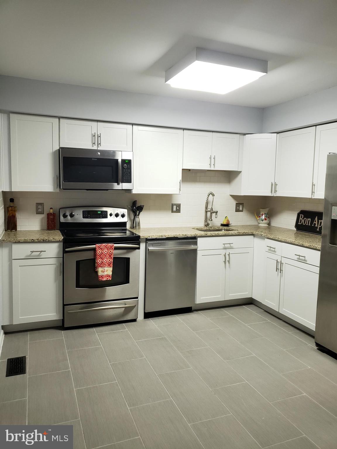 ASHFORD PLAT 1 - Residential Lease