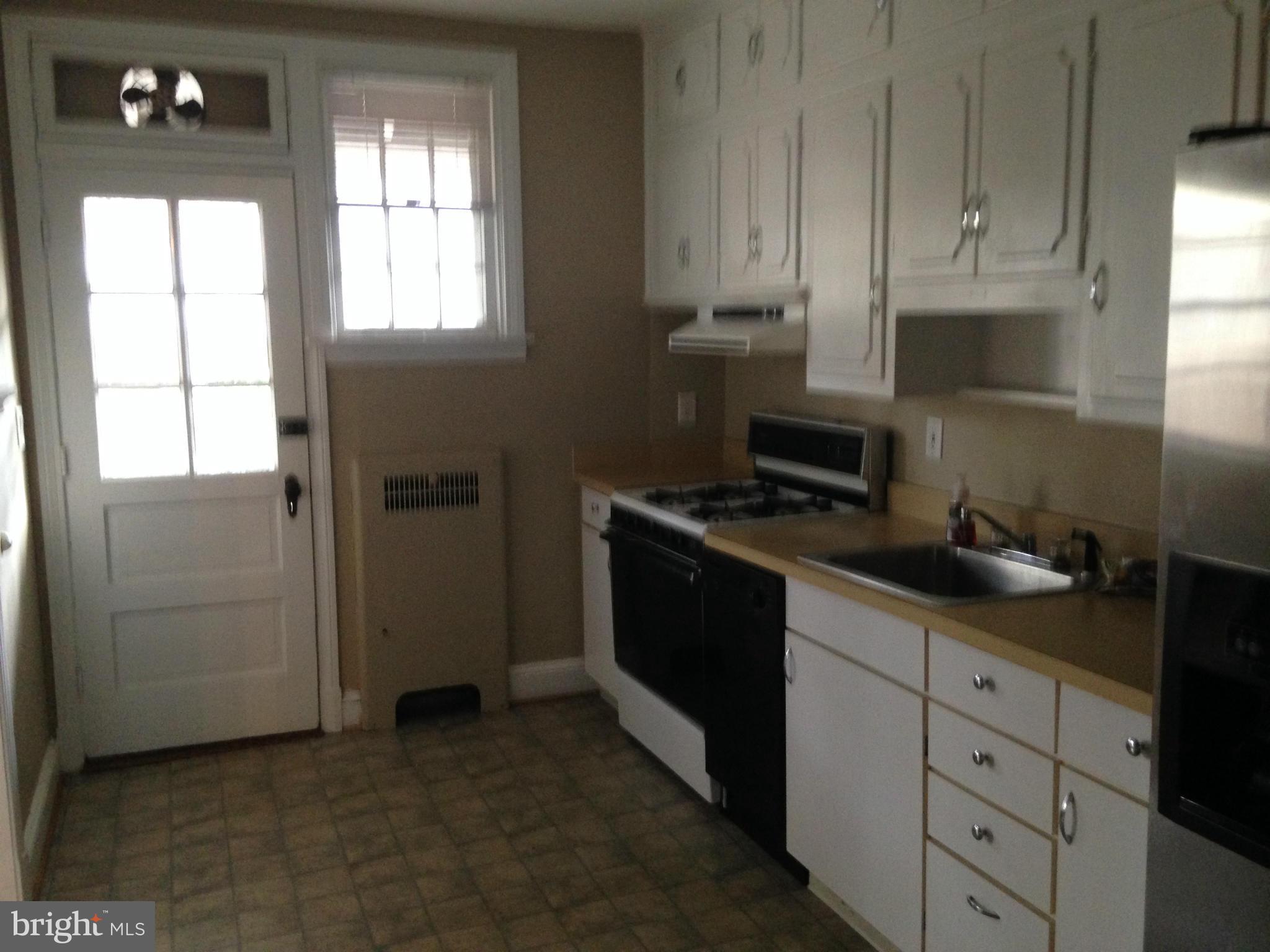 RODGERS FORGE - Residential Lease