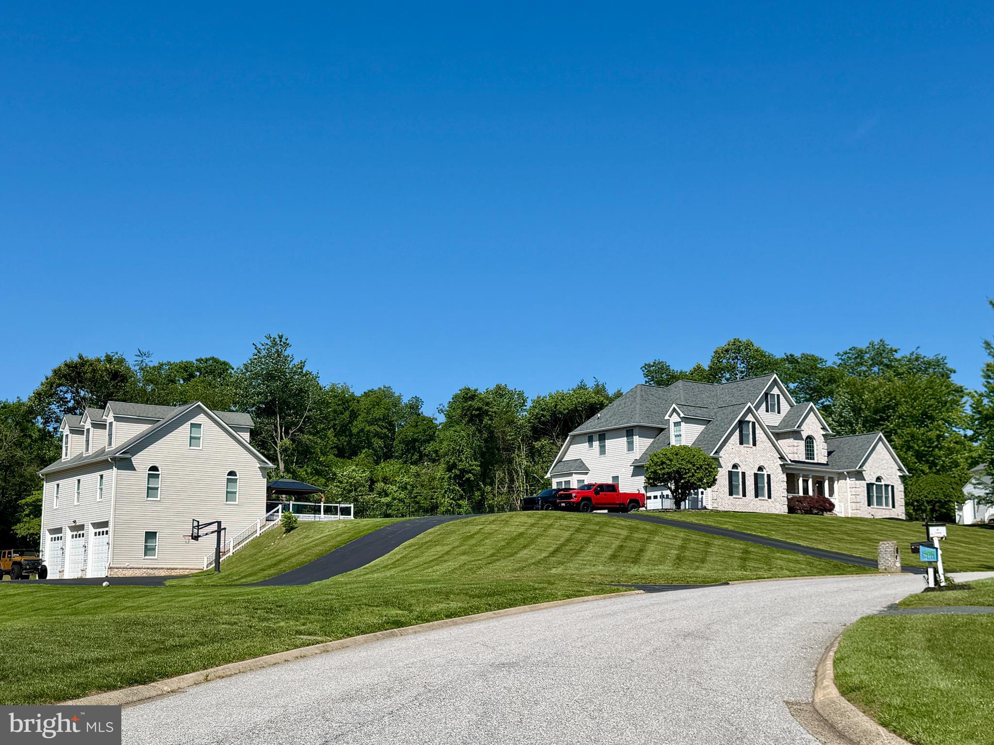 HADDON HURST - Residential