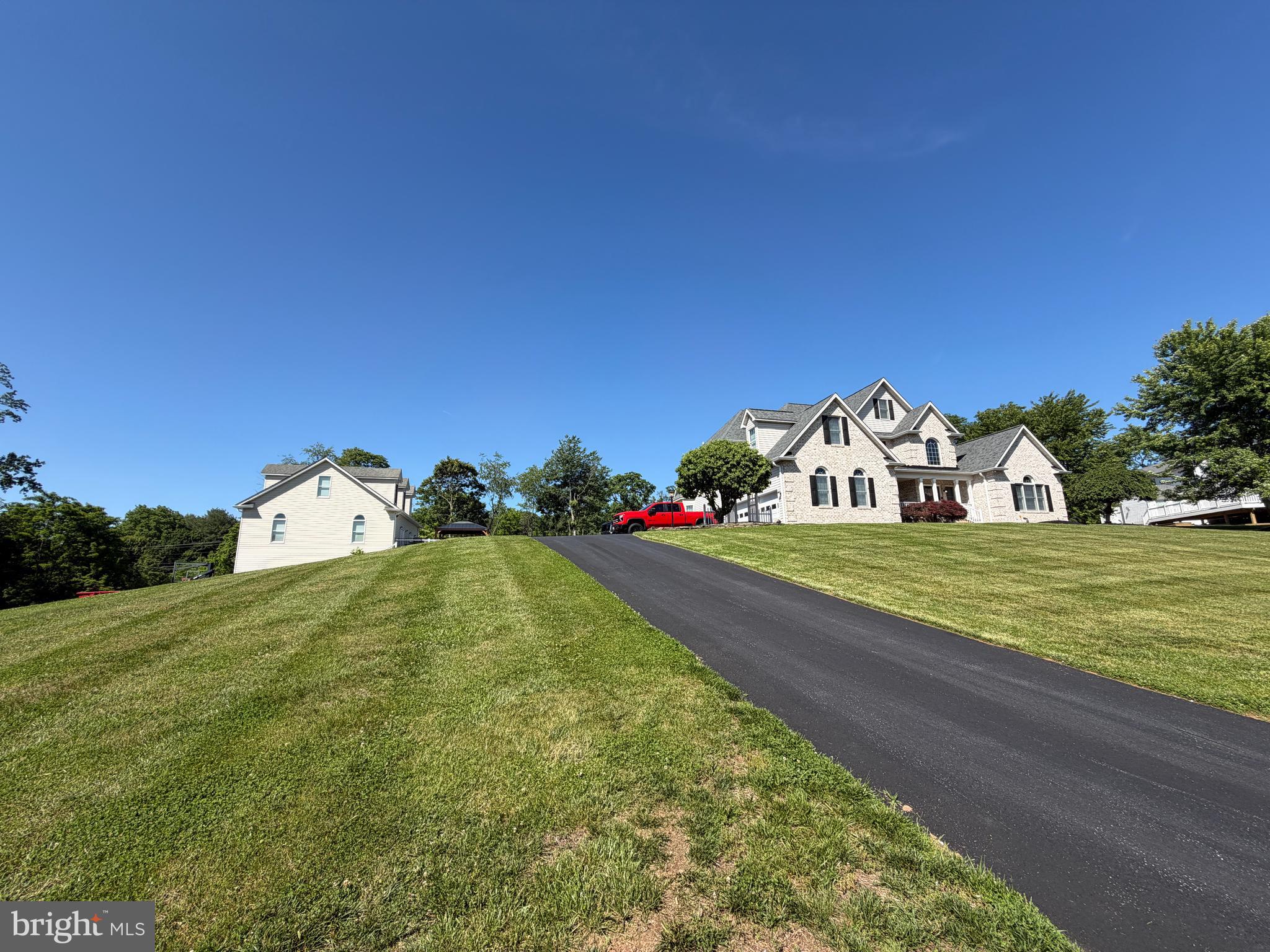 HADDON HURST - Residential