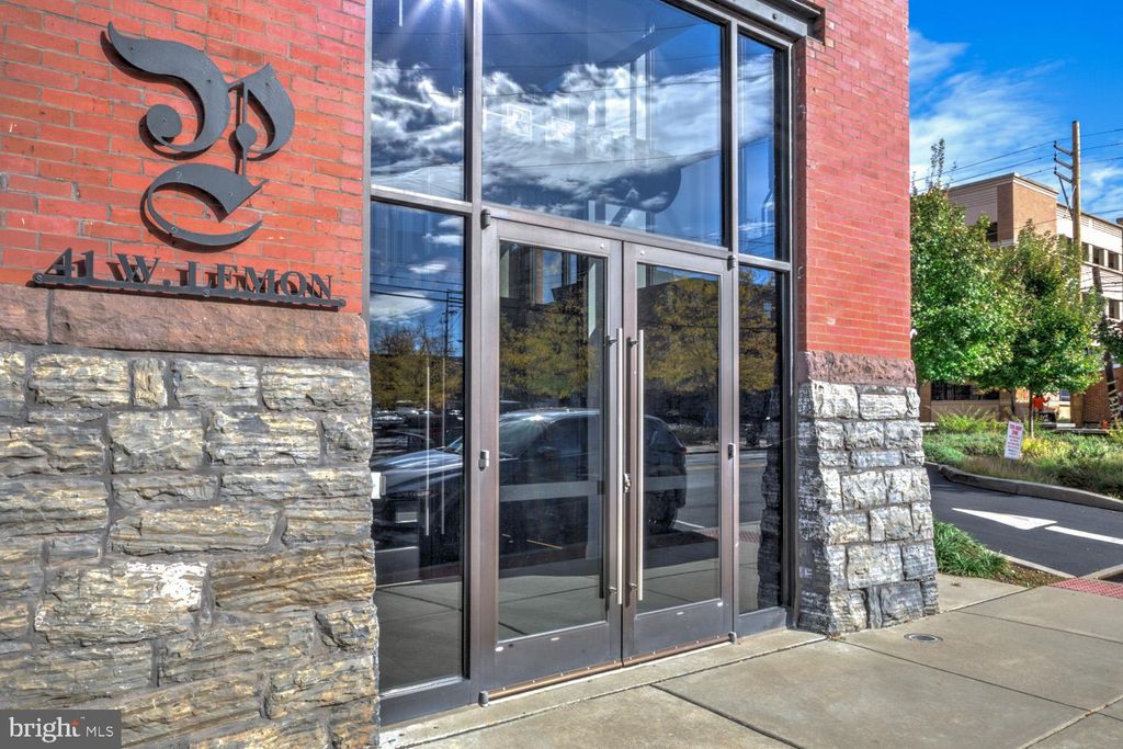 Photo of 41 W Lemon Street #205, LANCASTER, PA 17603 (MLS # PALA2078500)